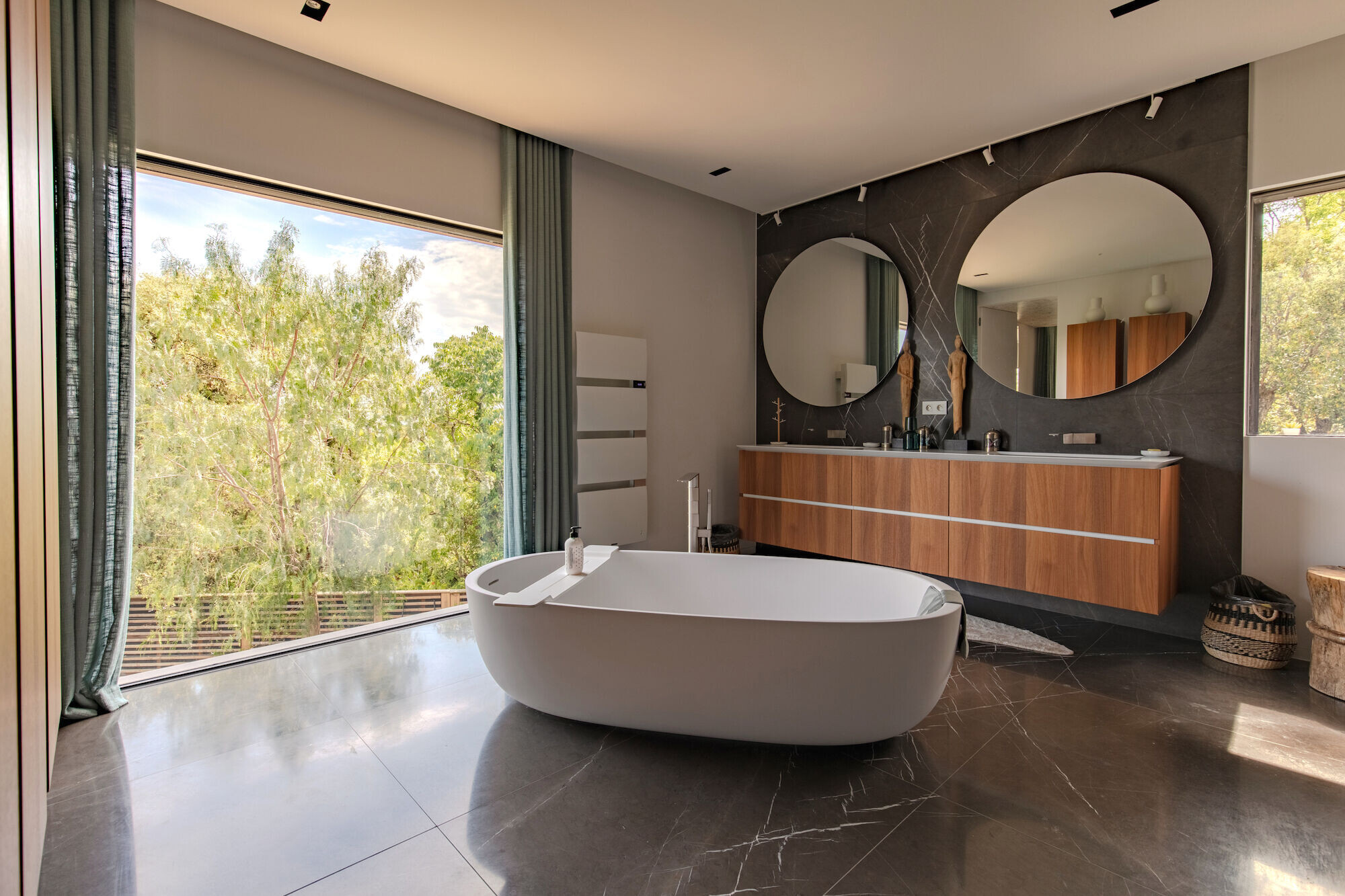 https://archello.com/story/110904/attachments/photos-videos/32 photo_credit RBrengues Photo