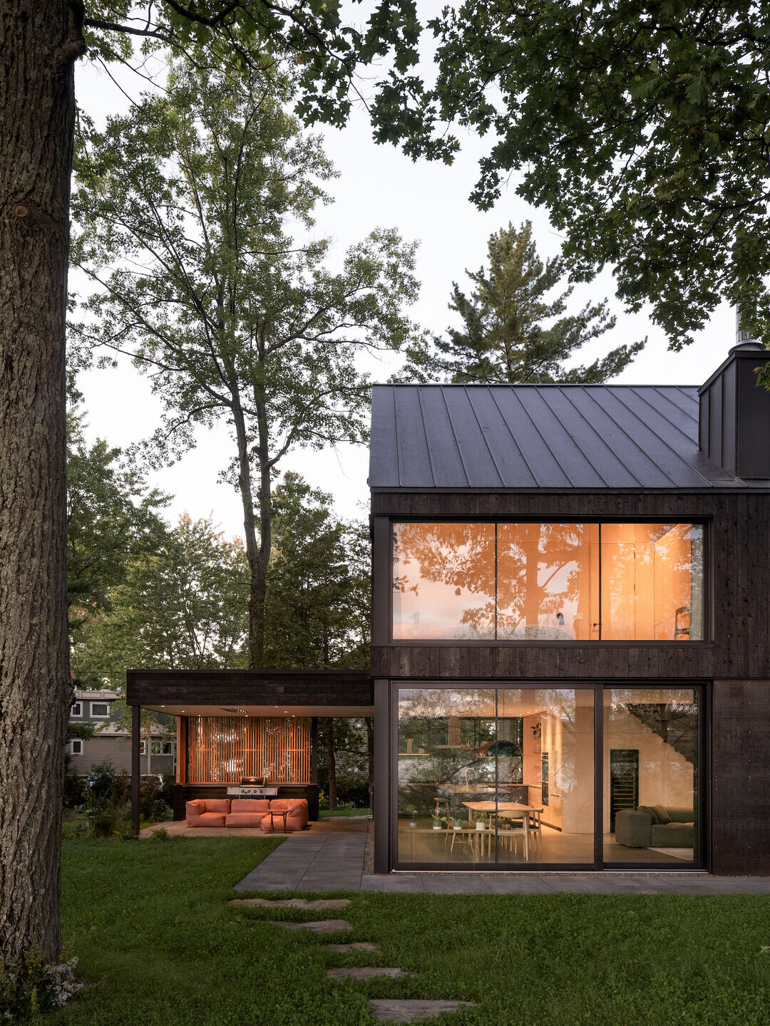 https://archello.com/story/111271/attachments/photos-videos/4 photo_credit Raphaël Thibodeau
