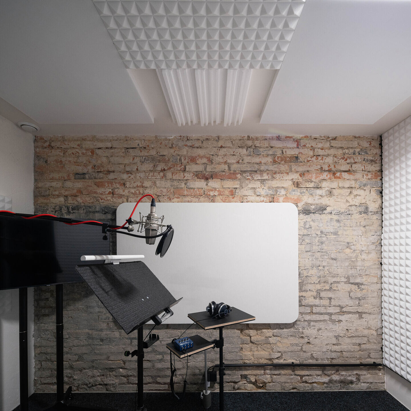 https://archello.com/story/111373/attachments/photos-videos/20 photo_credit Alex Shoots Buildings