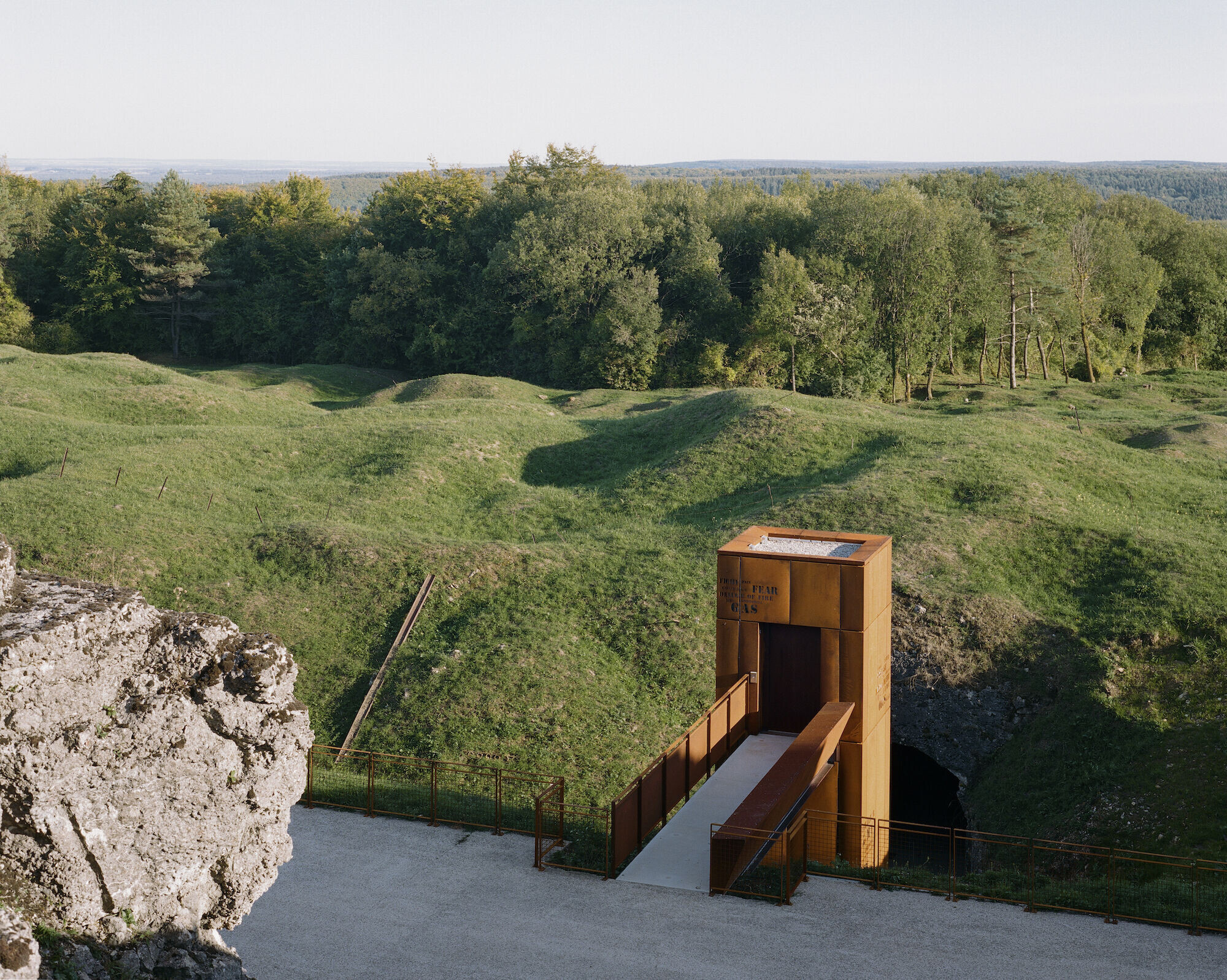 https://archello.com/story/111457/attachments/photos-videos/9 photo_credit Cyrille Weiner