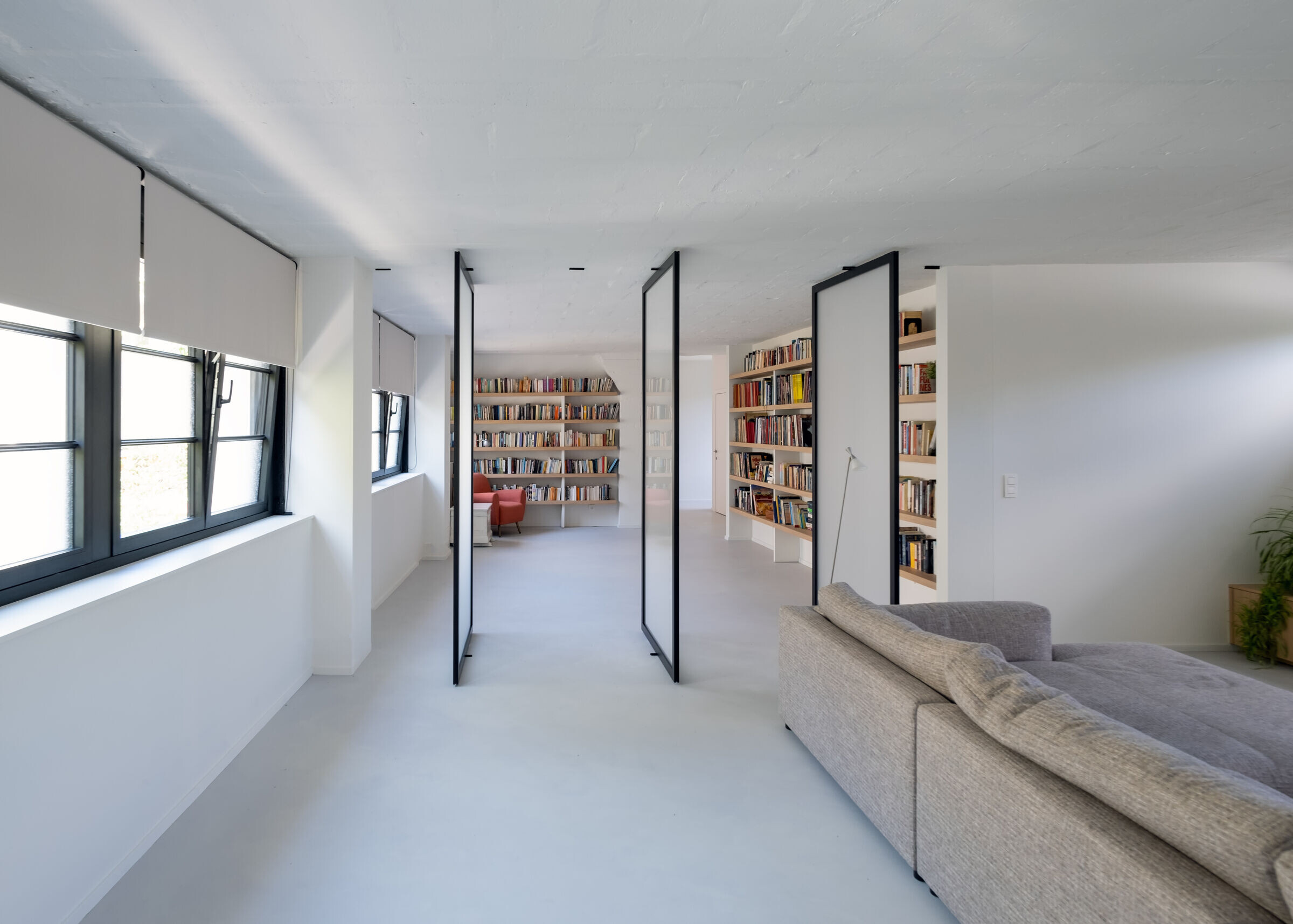 https://archello.com/story/111435/attachments/photos-videos/3 photo_credit Koen Dries | Portapivot
