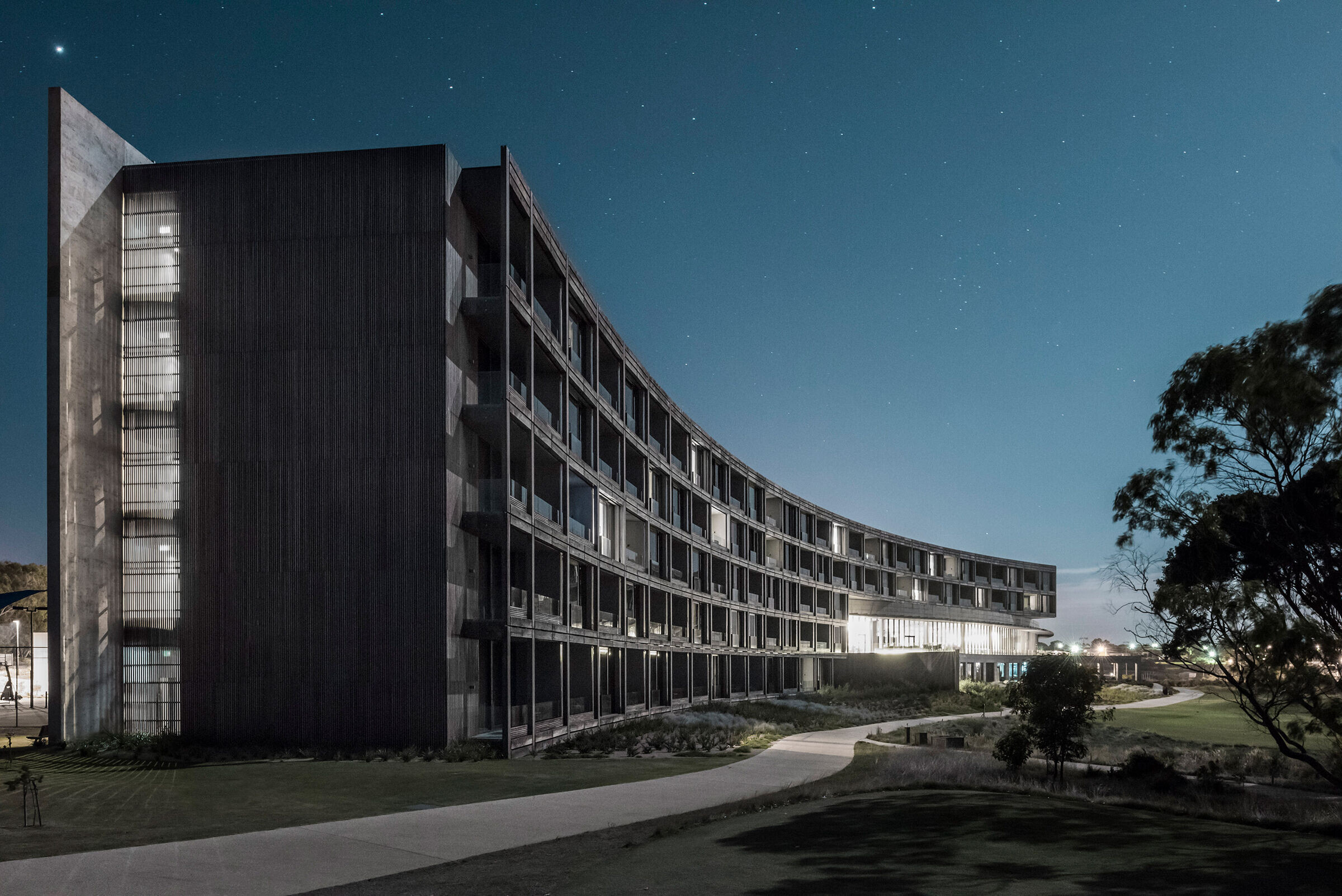 https://archello.com/story/111509/attachments/photos-videos/8 photo_credit Tom Blachford
