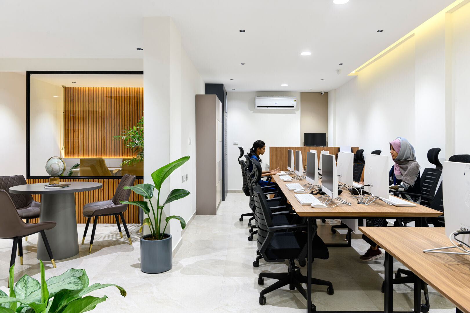 https://archello.com/story/111873/attachments/photos-videos/6 photo_credit justin Sebastian