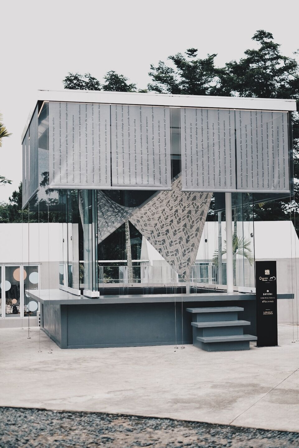 https://archello.com/story/112000/attachments/photos-videos/4 photo_credit Helen Agustine