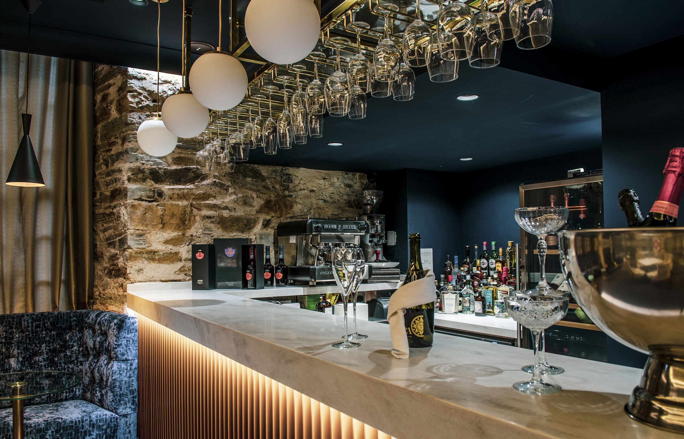 https://archello.com/story/112037/attachments/photos-videos/21 photo_credit The Bodmin Jail Hotel