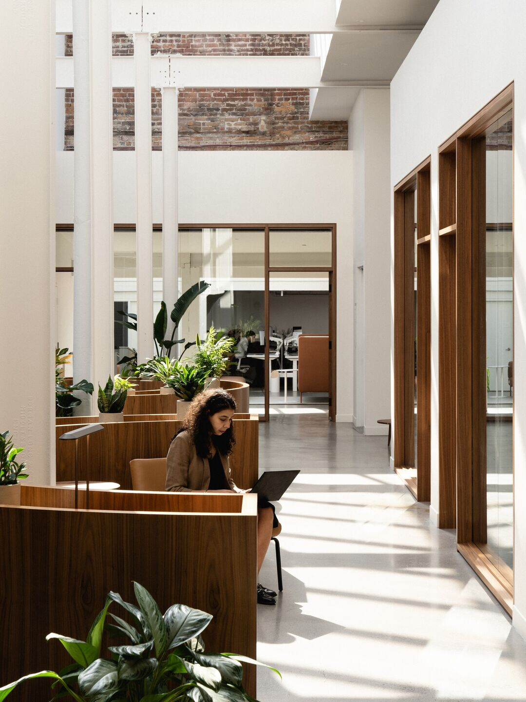 https://archello.com/story/112095/attachments/photos-videos/9 photo_credit Raphaël Thibodeau