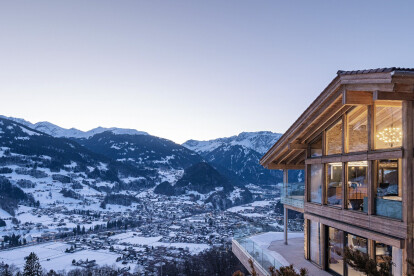 Chalet D by monovolume architecture + design brings new life to alpine architecture