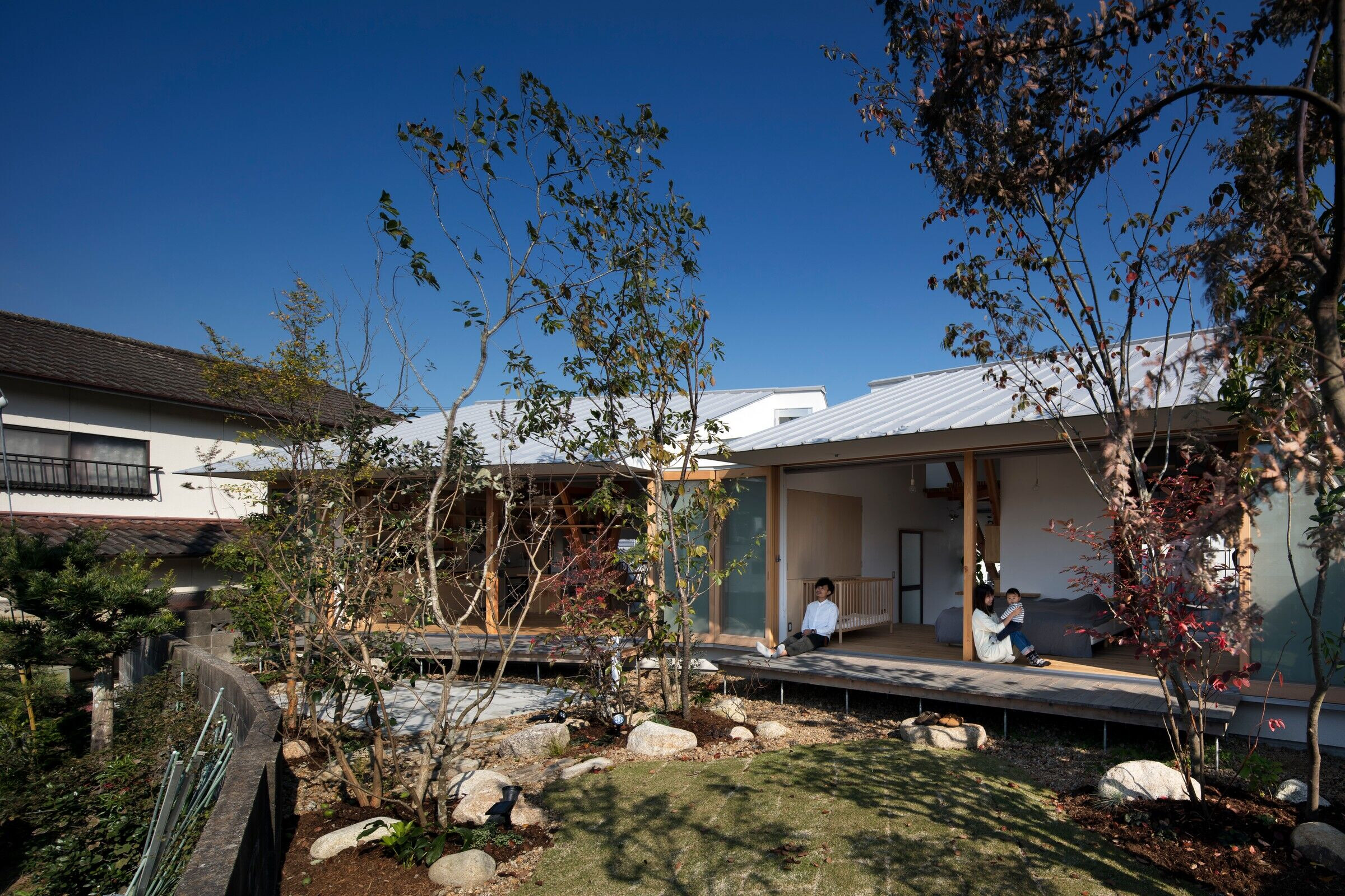 https://archello.com/story/112262/attachments/photos-videos/5 photo_credit Eiji Tomita