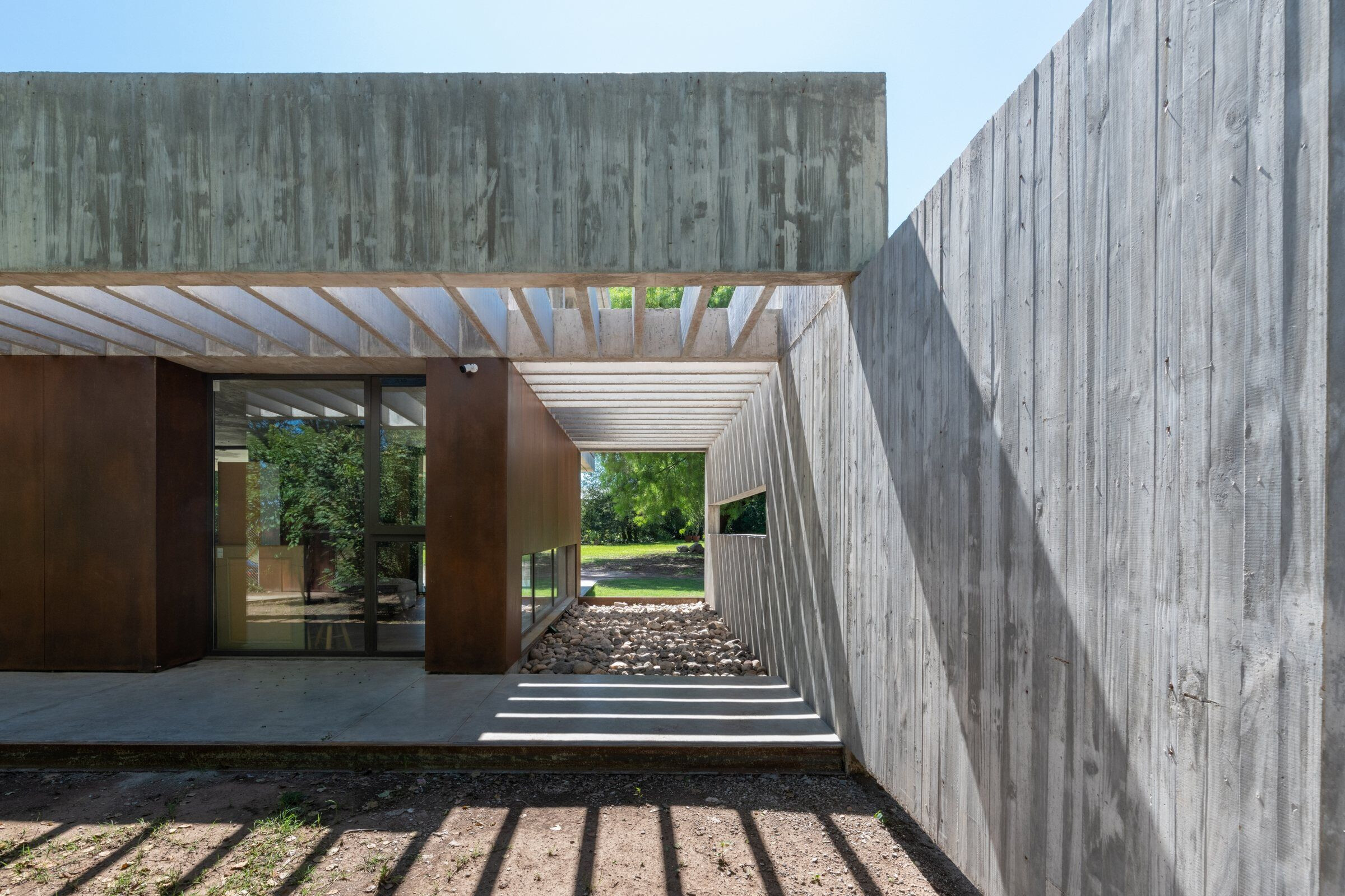 https://archello.com/story/112320/attachments/photos-videos/30 photo_credit Arch: Gonzalo Viramonte