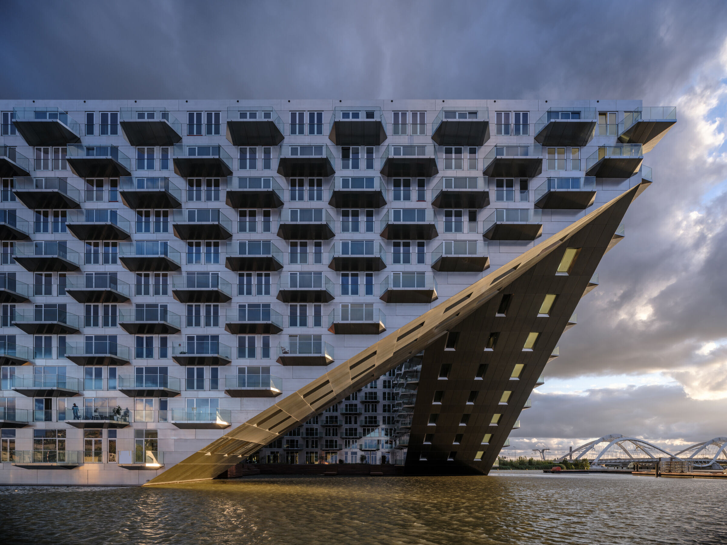 https://archello.com/story/44192/attachments/photos-videos/1 photo_credit Ossip van Duivenbode