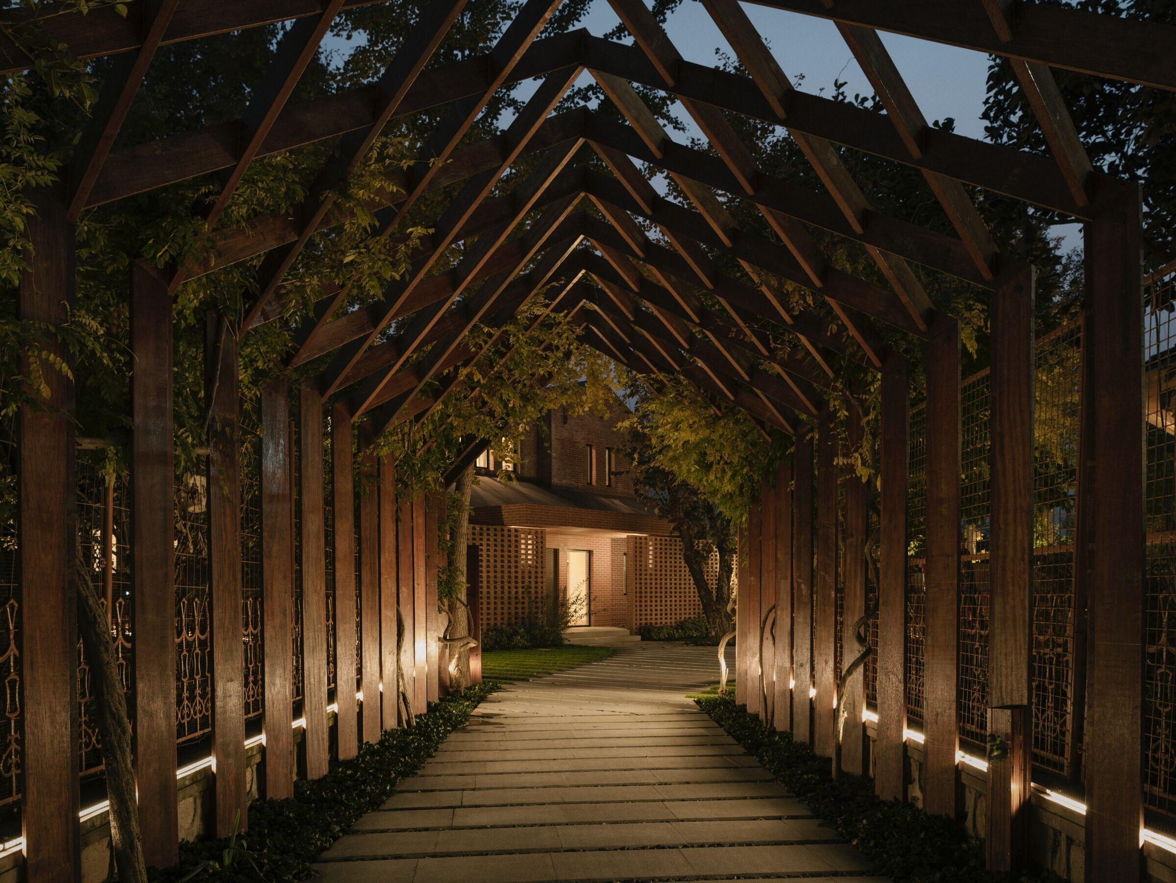 https://archello.com/story/112531/attachments/photos-videos/9 photo_credit Eiichi Kano