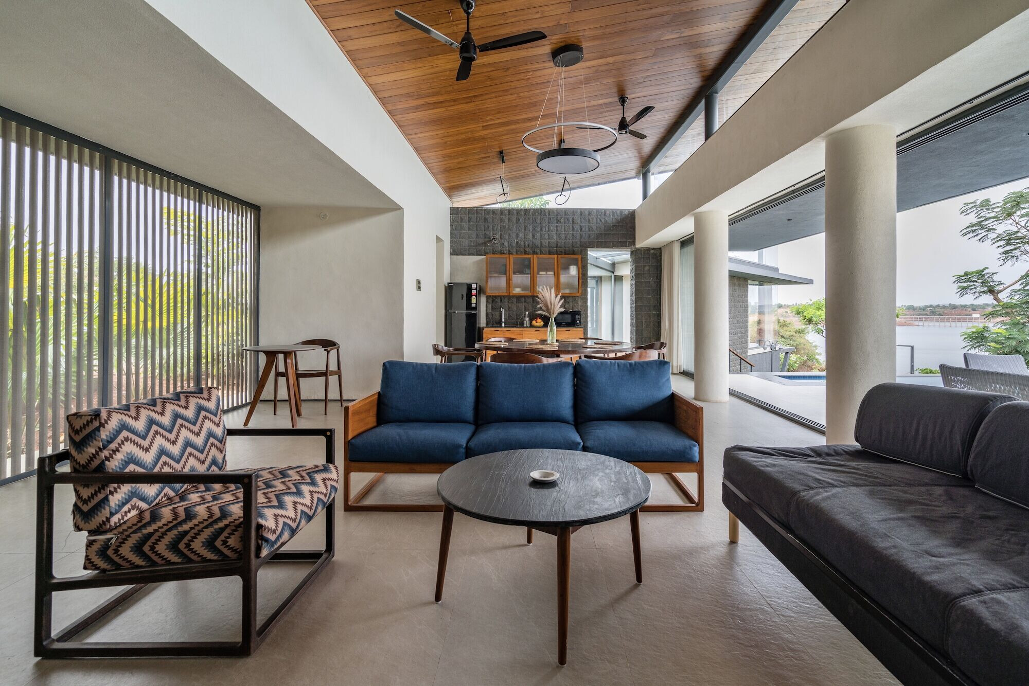 https://archello.com/story/112594/attachments/photos-videos/20 photo_credit Maulik Patel, Inclined studio