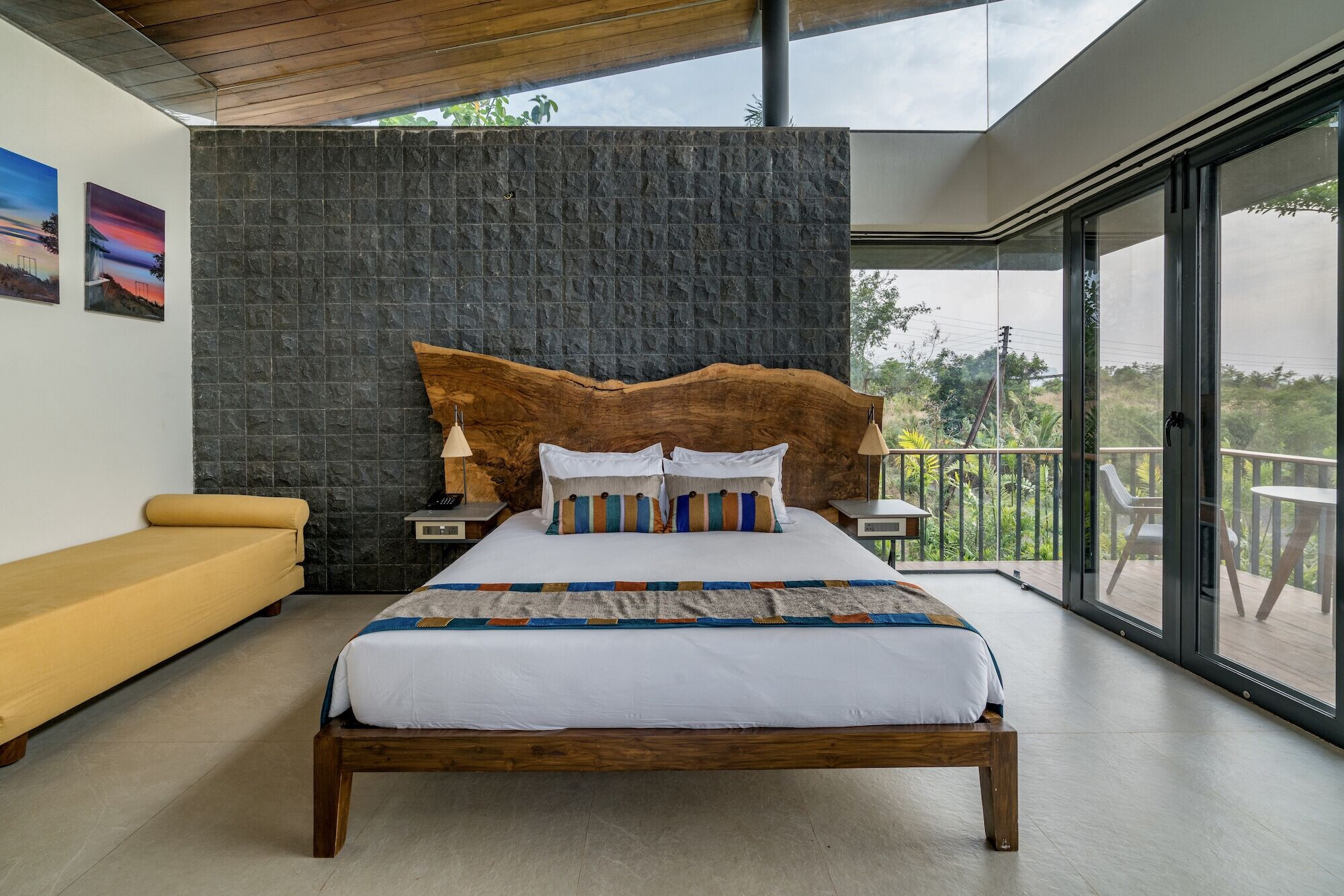 https://archello.com/story/112594/attachments/photos-videos/36 photo_credit Maulik Patel, Inclined studio