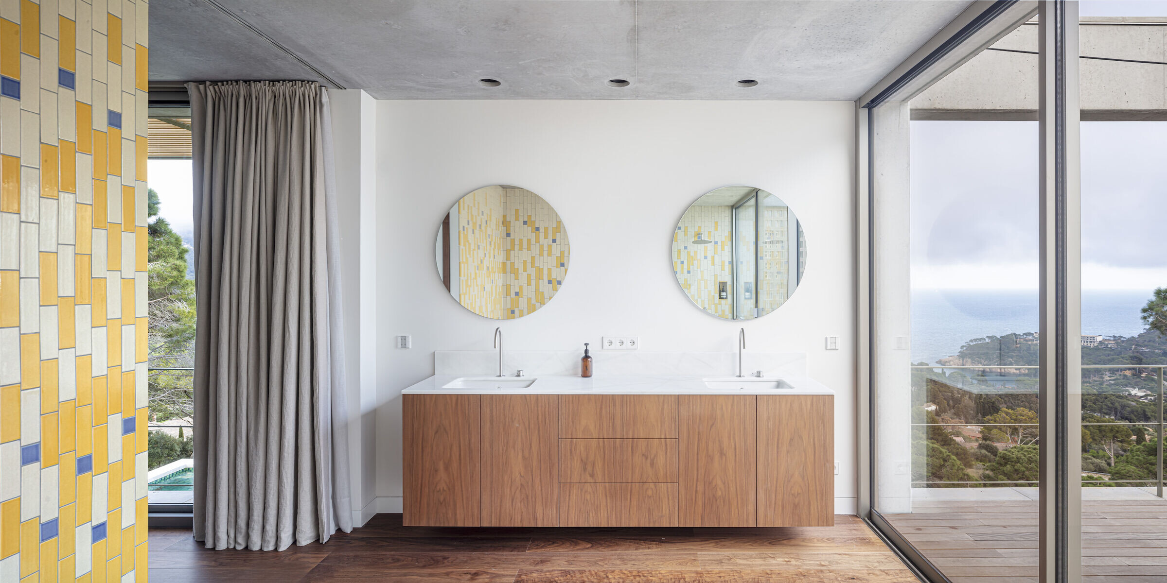 https://archello.com/story/112596/attachments/photos-videos/17 photo_credit Adrià Goula