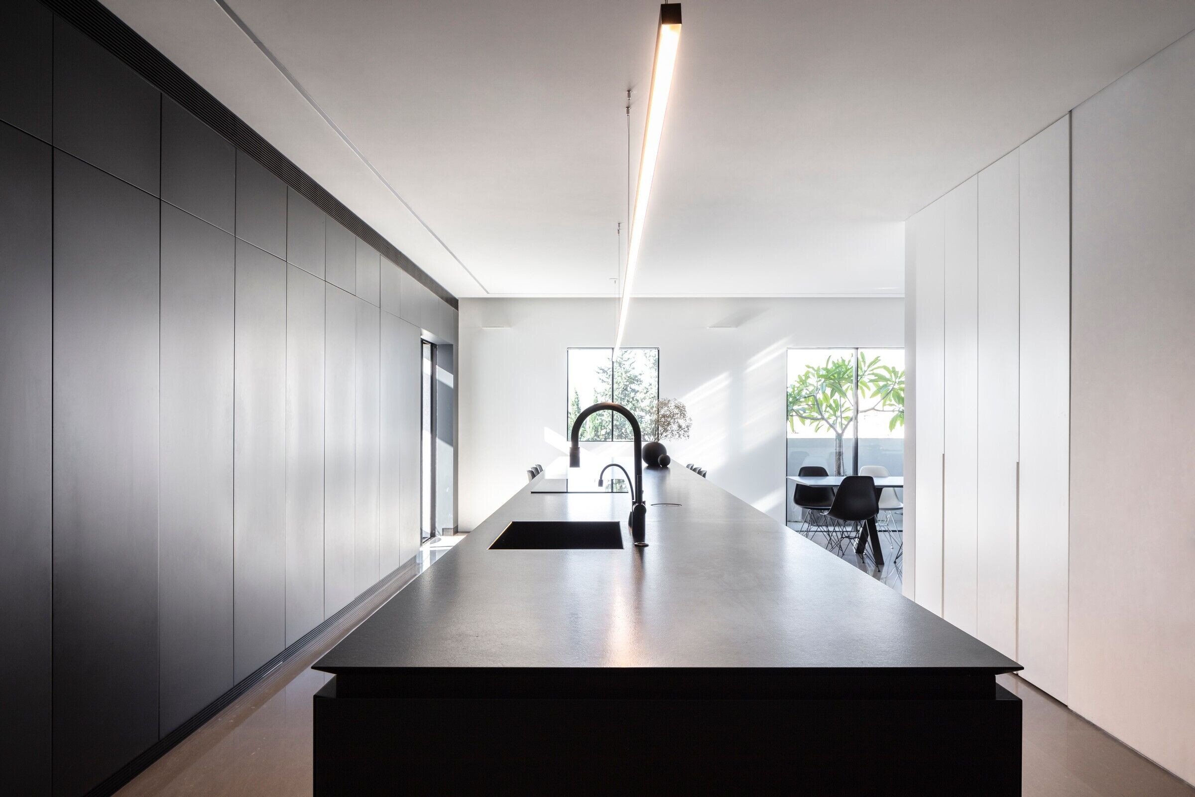 https://archello.com/story/112653/attachments/photos-videos/14 photo_credit Amit Geron