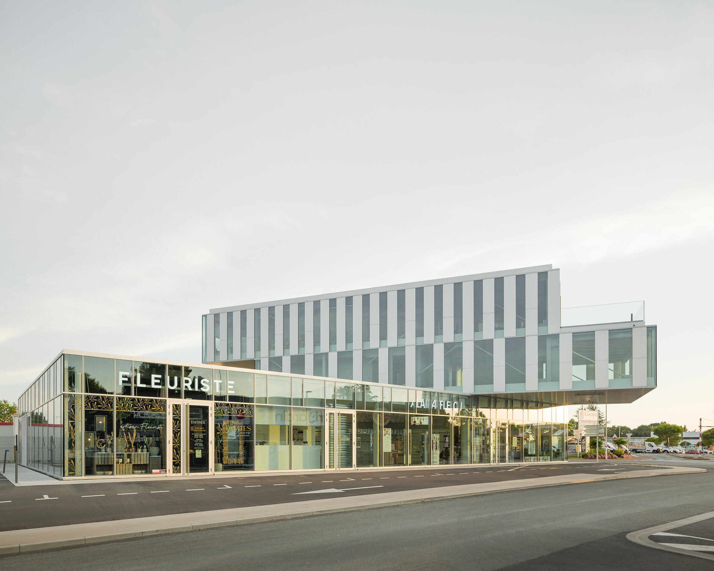 https://archello.com/story/112723/attachments/photos-videos/7 photo_credit François Dantart