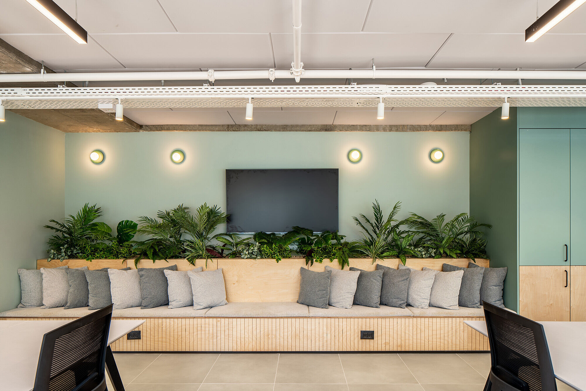 https://archello.com/story/112805/attachments/photos-videos/6 photo_credit Peled studio