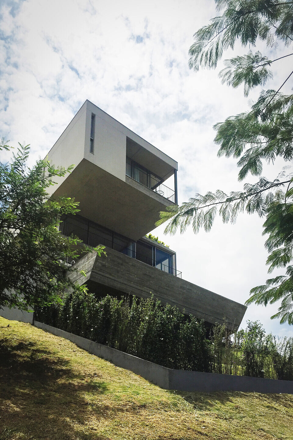 https://archello.com/story/112917/attachments/photos-videos/8 photo_credit André Biselli Sauaia