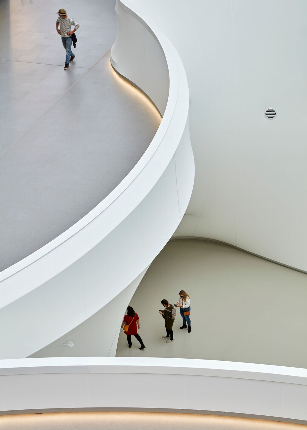 https://archello.com/story/113040/attachments/photos-videos/3 photo_credit James Brittain