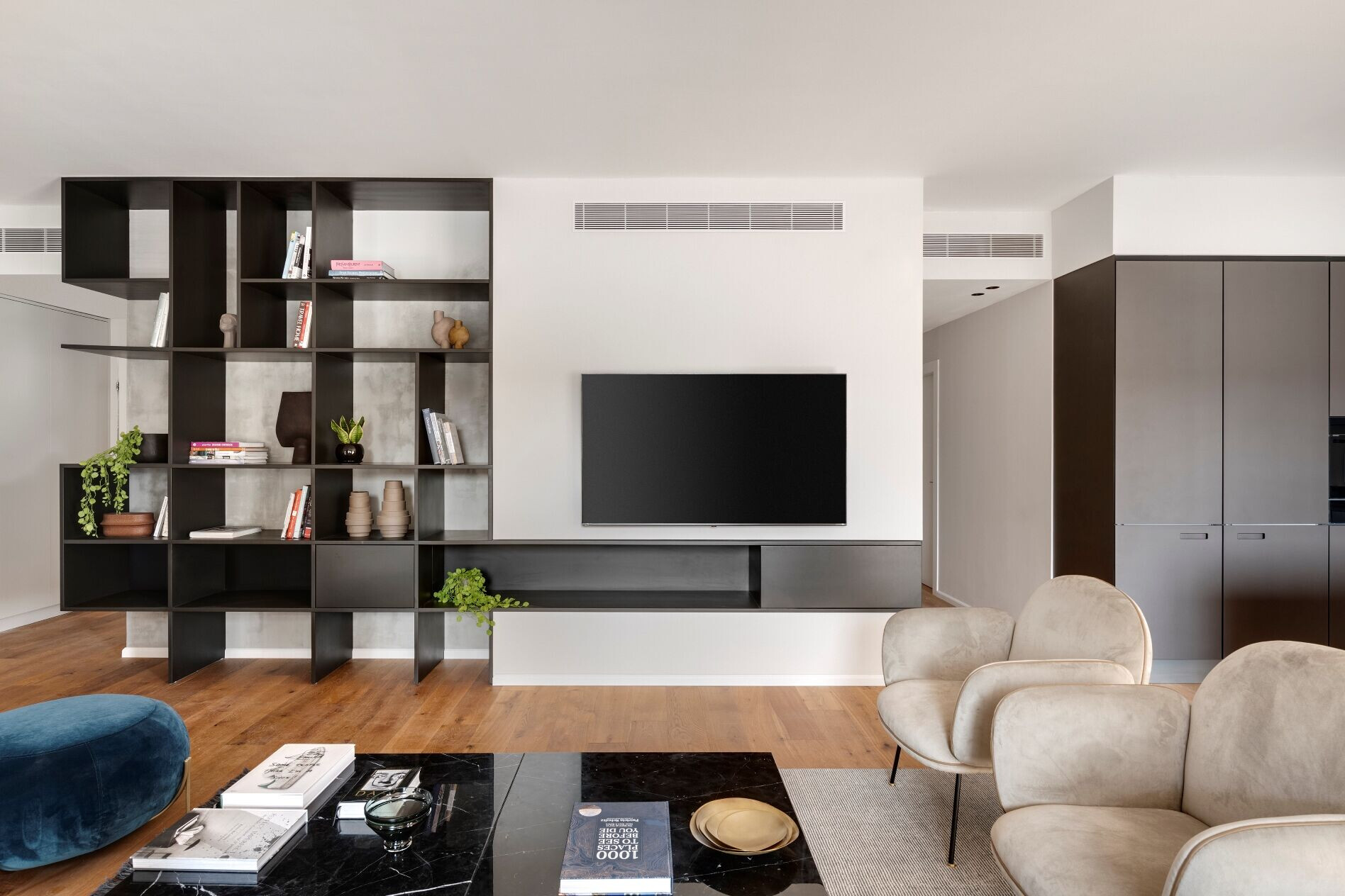 https://archello.com/story/113075/attachments/photos-videos/13 photo_credit Oded Smadar