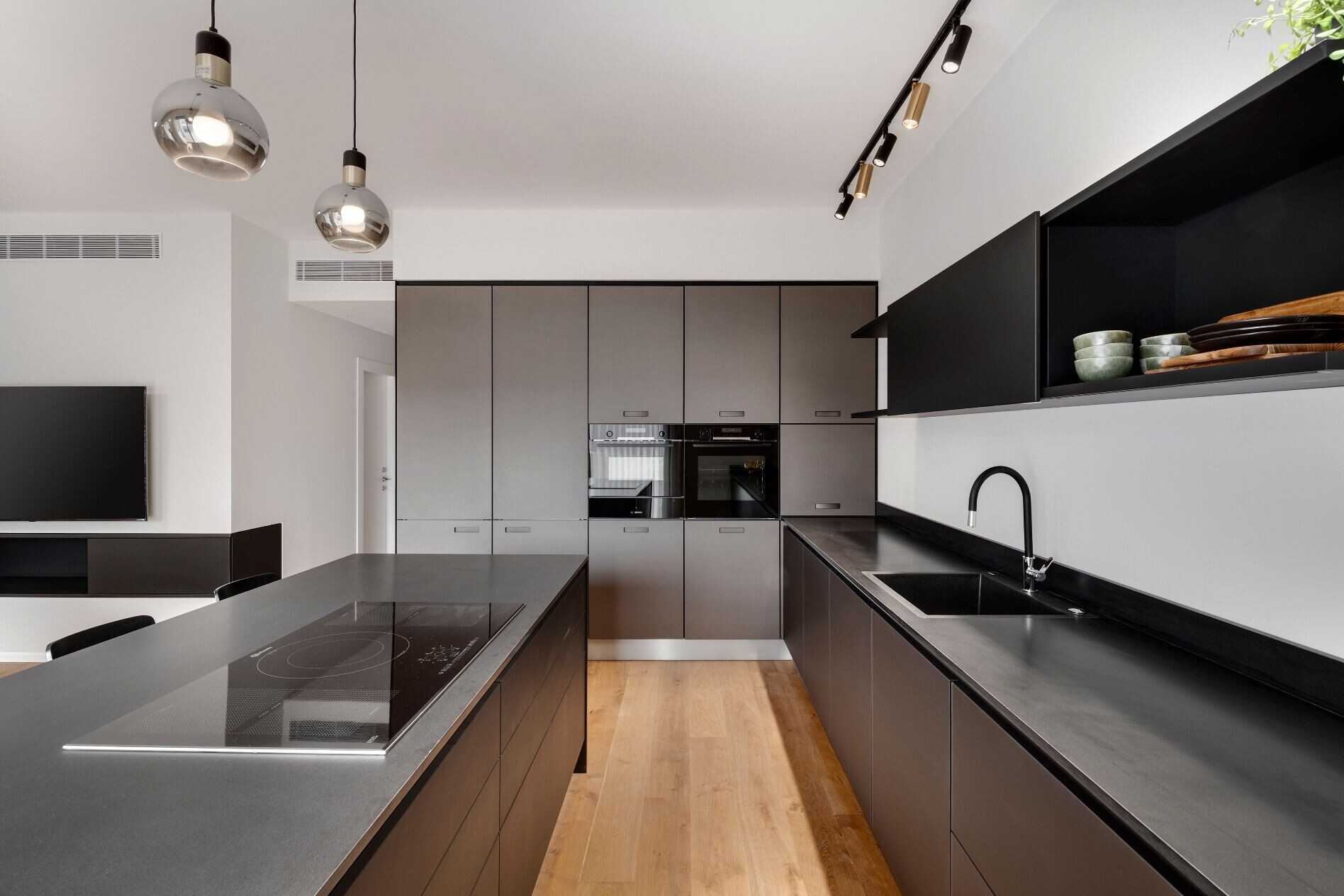 https://archello.com/story/113075/attachments/photos-videos/14 photo_credit Oded Smadar