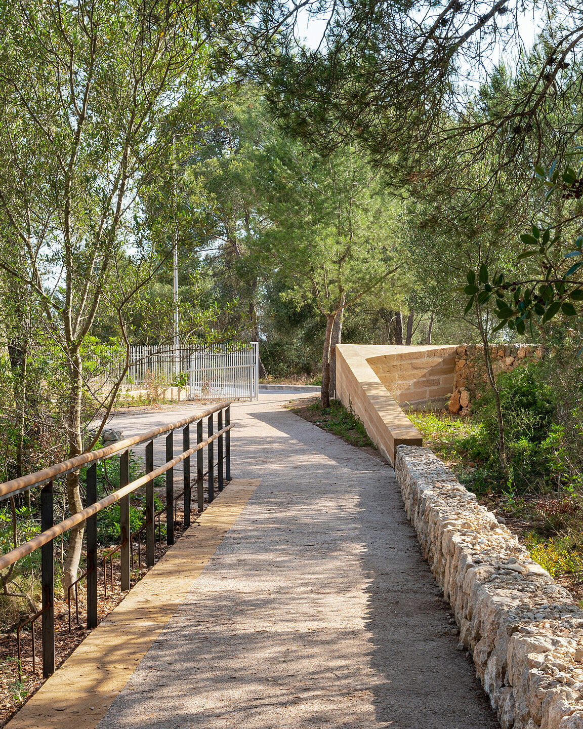 https://archello.com/story/113070/attachments/photos-videos/6 photo_credit Lluís Bort