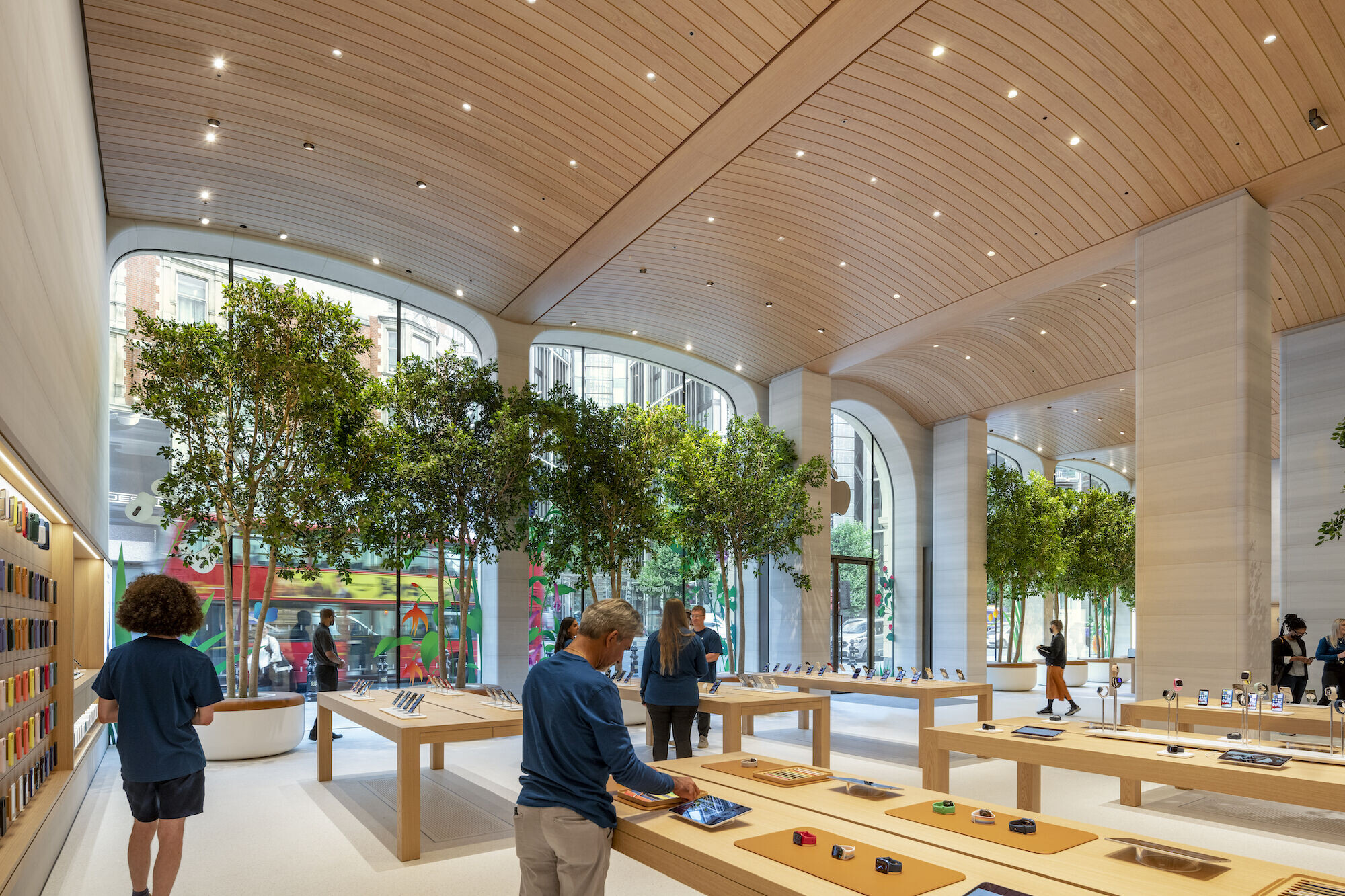 https://archello.com/story/113207/attachments/photos-videos/13 photo_credit Nigel Young / Foster + Partners