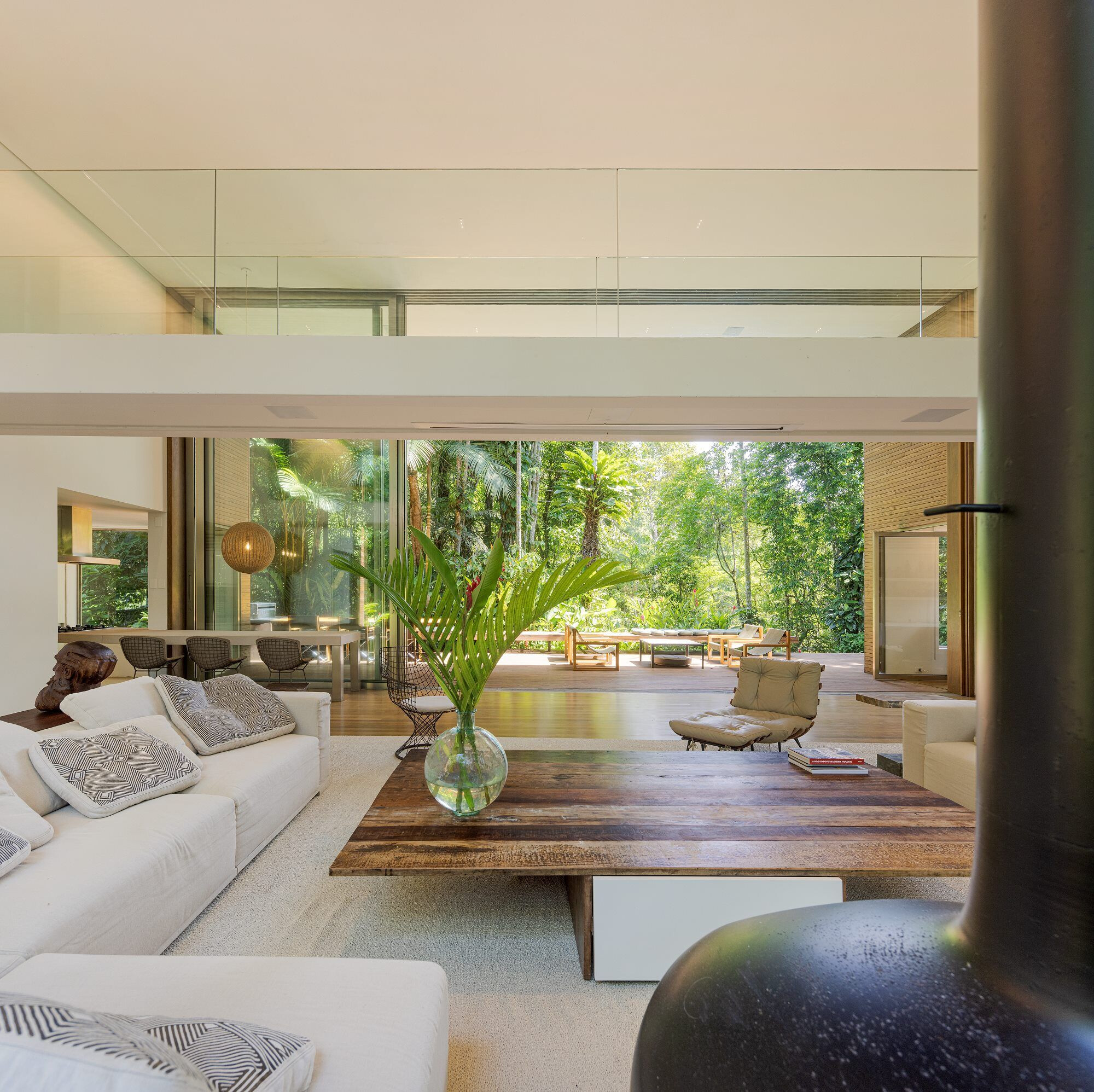 https://archello.com/story/113357/attachments/photos-videos/4 photo_credit Fernando Guerra