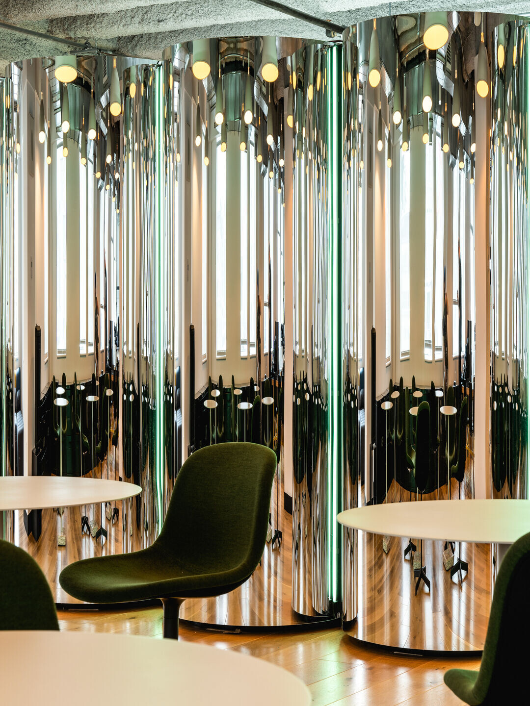 https://archello.com/story/113470/attachments/photos-videos/12 photo_credit Raphaël Thibodeau