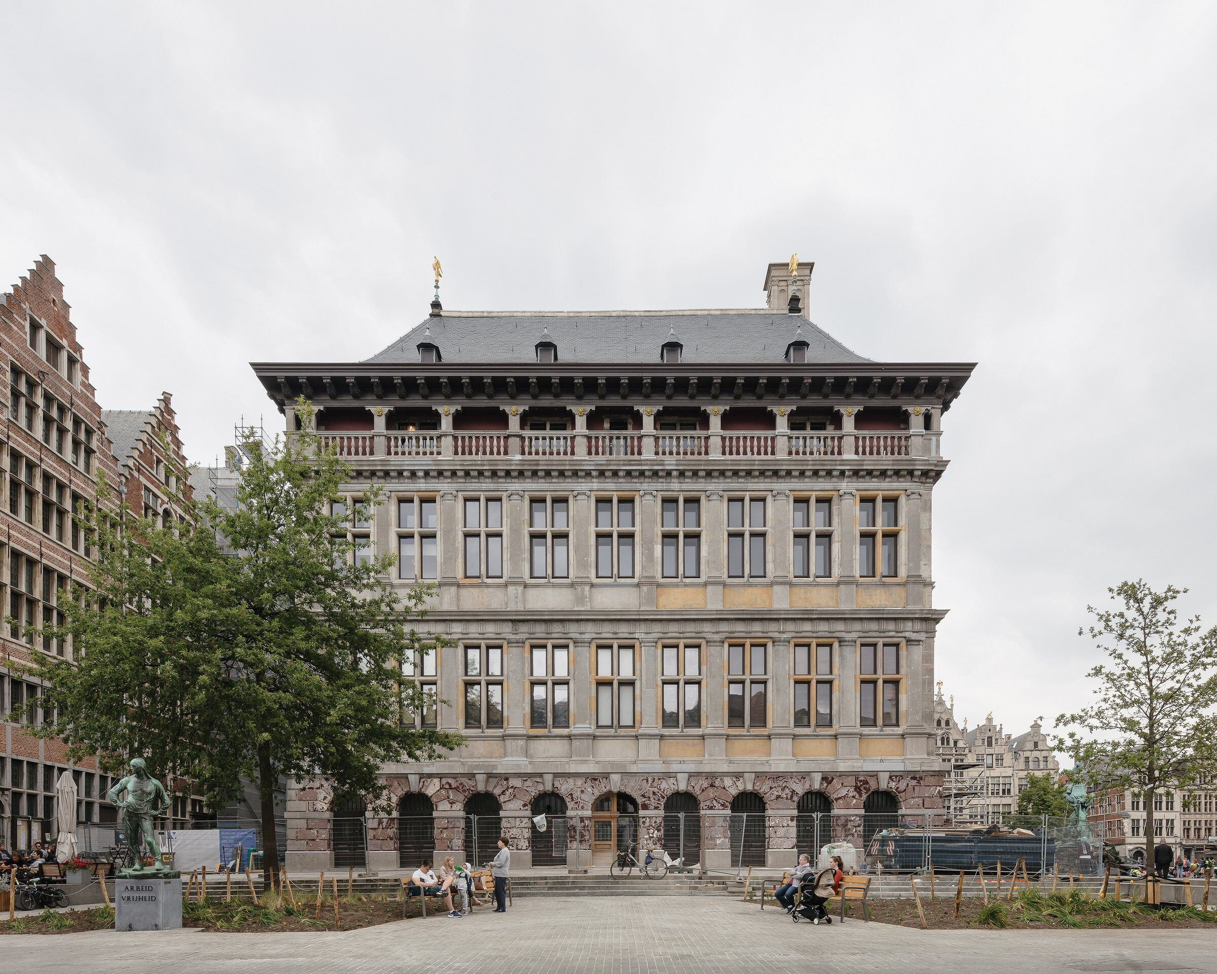 https://archello.com/story/113525/attachments/photos-videos/2 photo_credit Stijn Bollaert