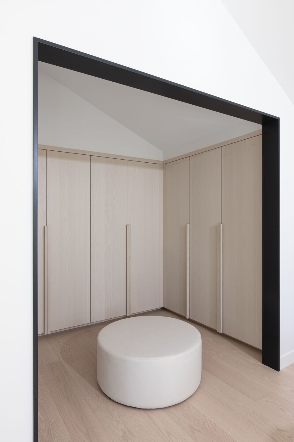 https://archello.com/story/113676/attachments/photos-videos/7 photo_credit Ema Peter