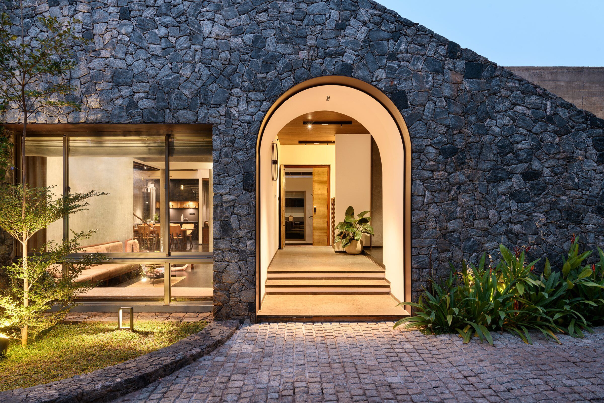 https://archello.com/story/113667/attachments/photos-videos/7 photo_credit Justin Sebastian