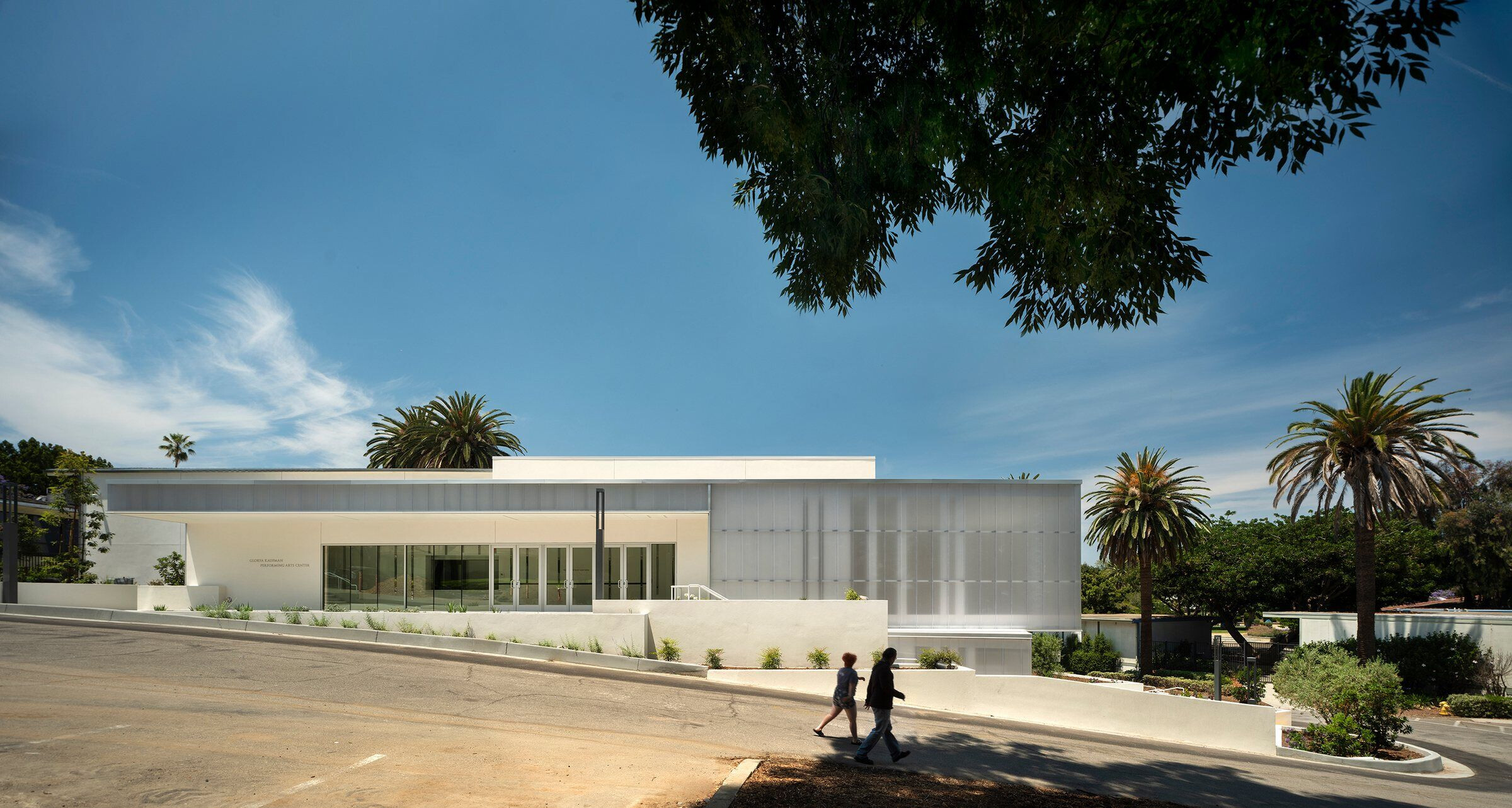 https://archello.com/story/113705/attachments/photos-videos/5 photo_credit Nic Lehoux