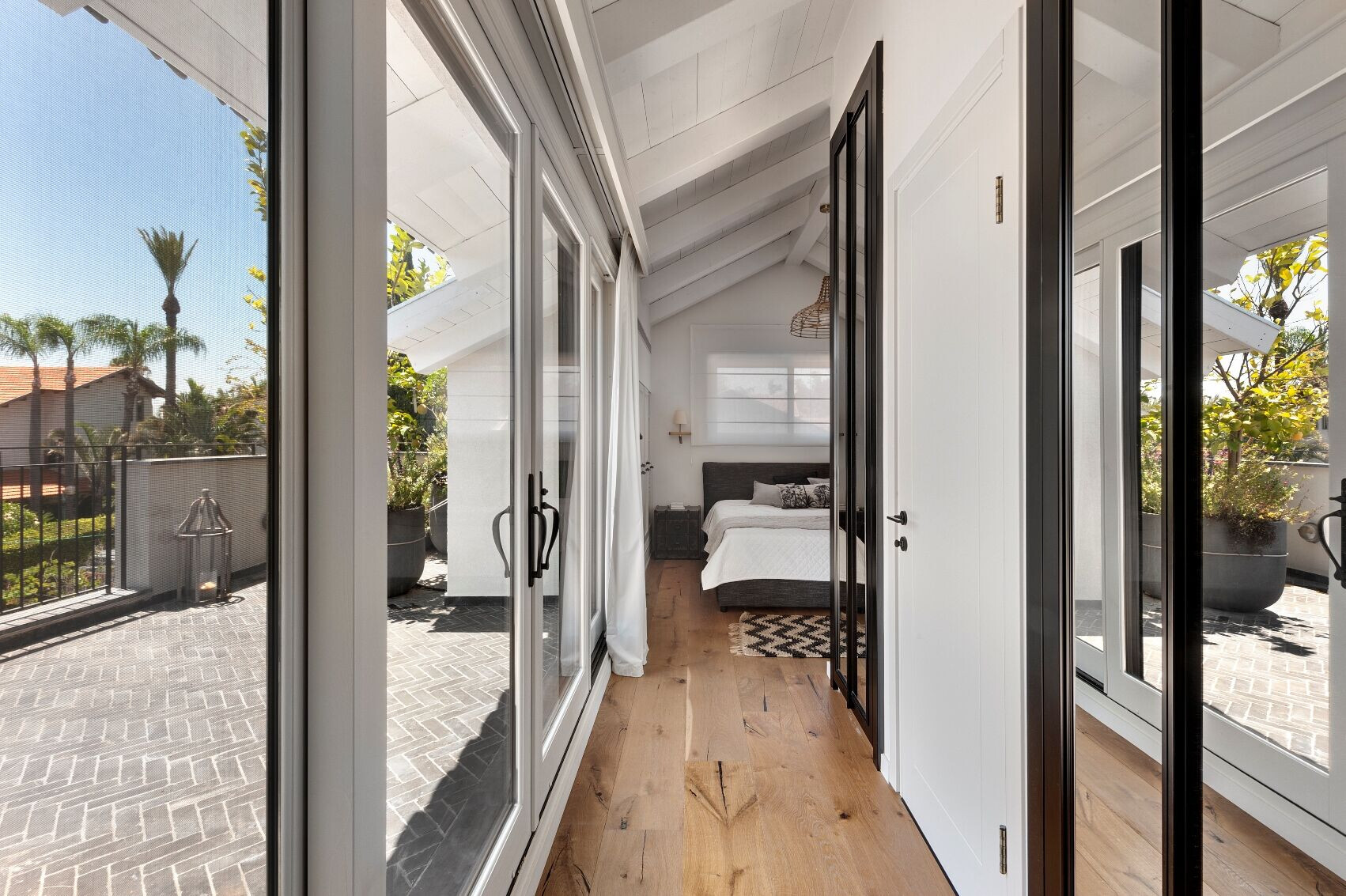 https://archello.com/story/113752/attachments/photos-videos/4 photo_credit Oded Smadar