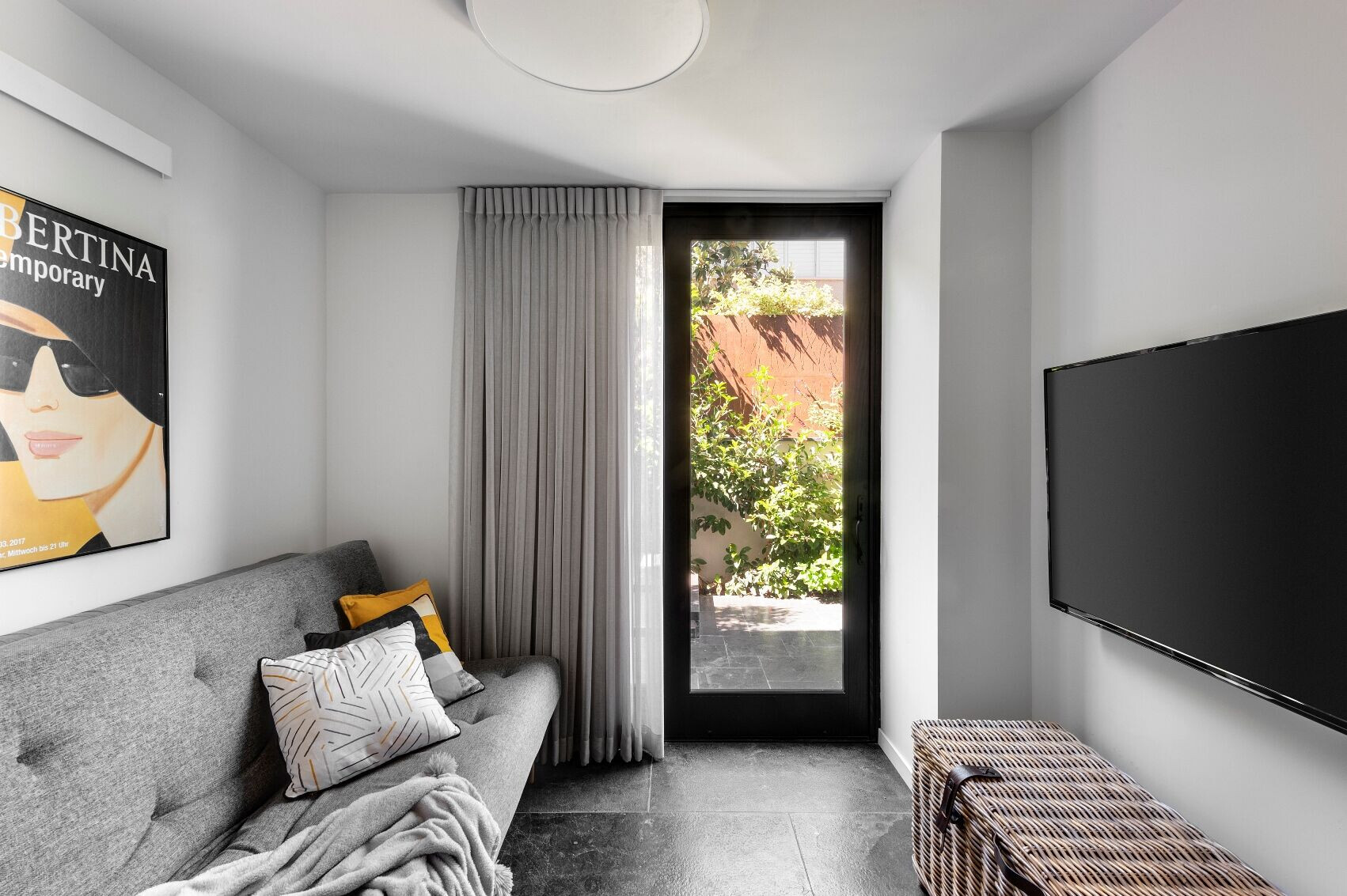https://archello.com/story/113752/attachments/photos-videos/17 photo_credit Oded Smadar