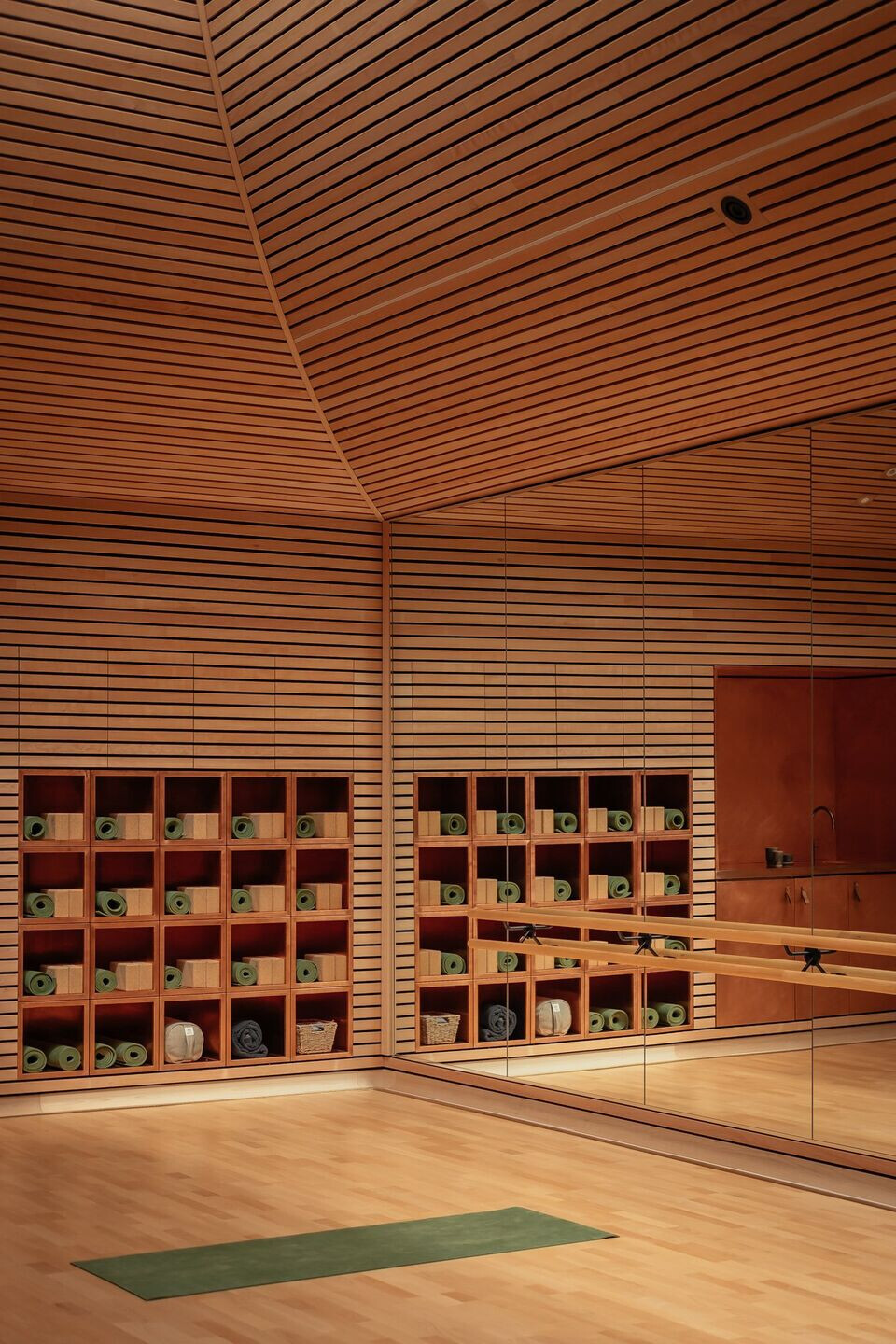 https://archello.com/story/113806/attachments/photos-videos/18 photo_credit Jim Stephenson