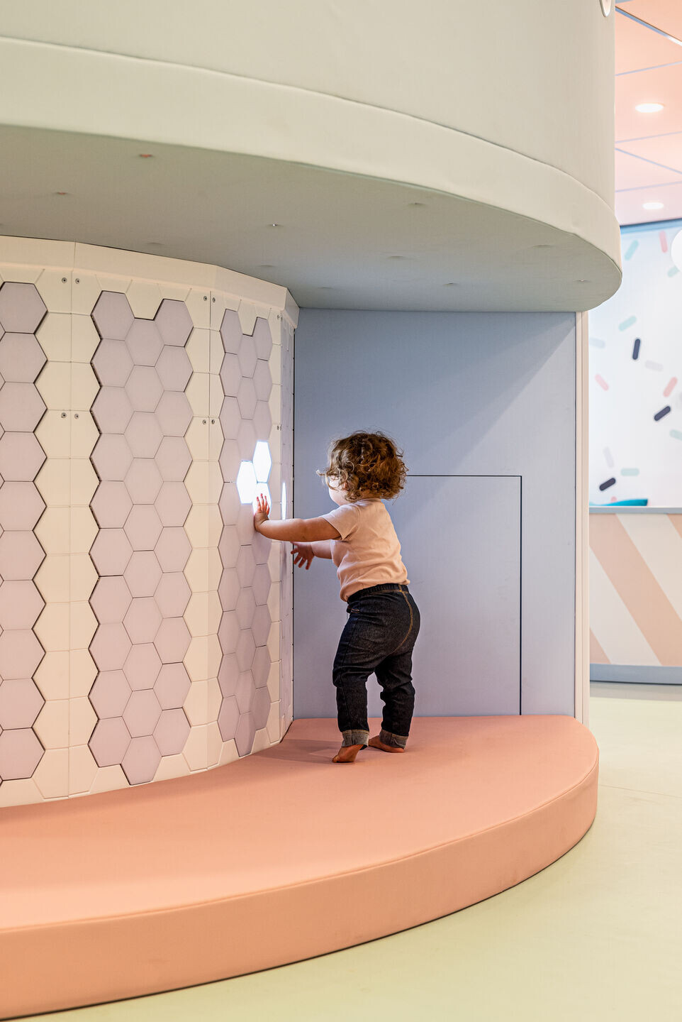 https://archello.com/story/113940/attachments/photos-videos/5 photo_credit Tamir Rogowski