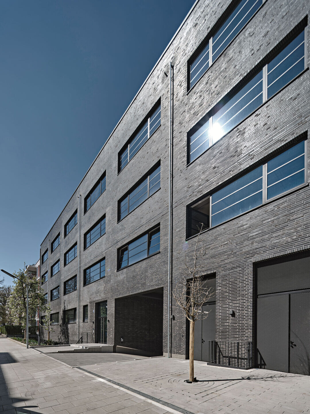 https://archello.com/story/113954/attachments/photos-videos/3 photo_credit Edzard Probst for Oliv Architekten
