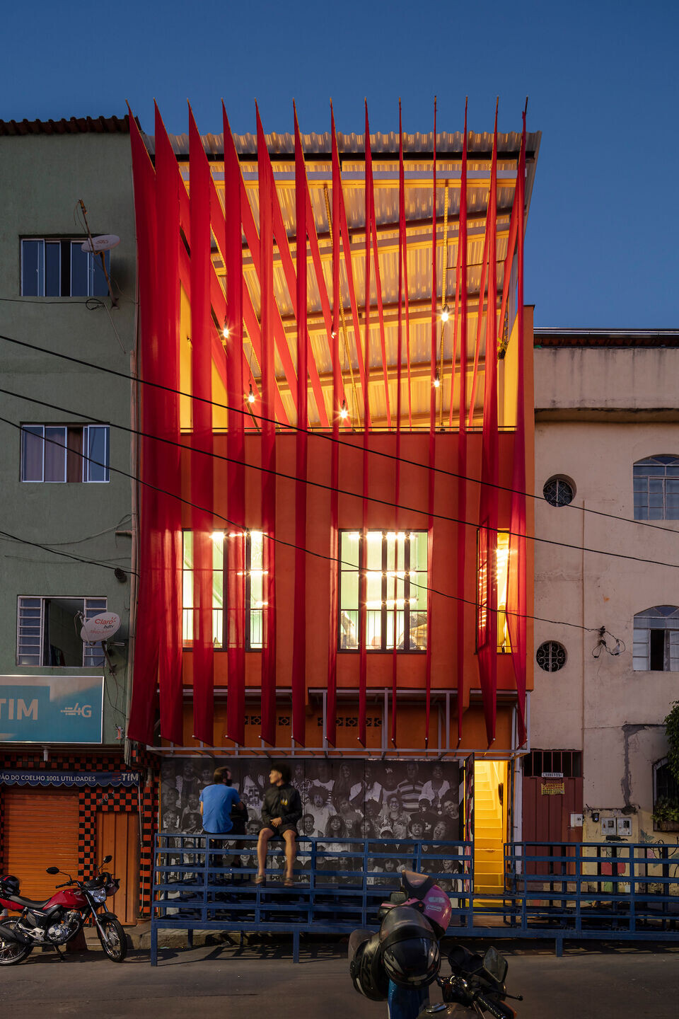 https://archello.com/story/114001/attachments/photos-videos/16 photo_credit Leonardo Finotti