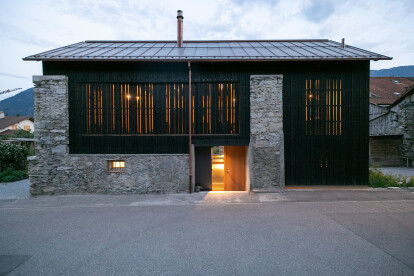 Hof & Hist concept unifies a collection of historic farm buildings in Felsberg, Germany