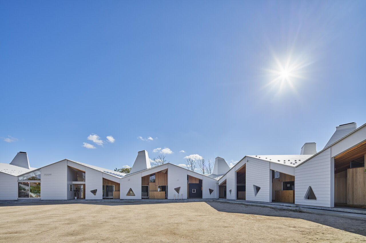 https://archello.com/story/114205/attachments/photos-videos/2 photo_credit ©Koji Fujii(toreal)