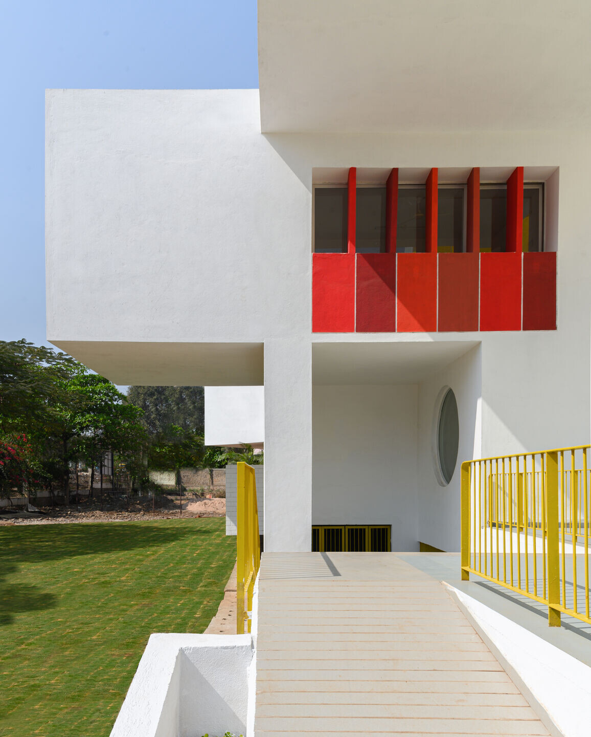 https://archello.com/story/114348/attachments/photos-videos/39 photo_credit Atik Bheda