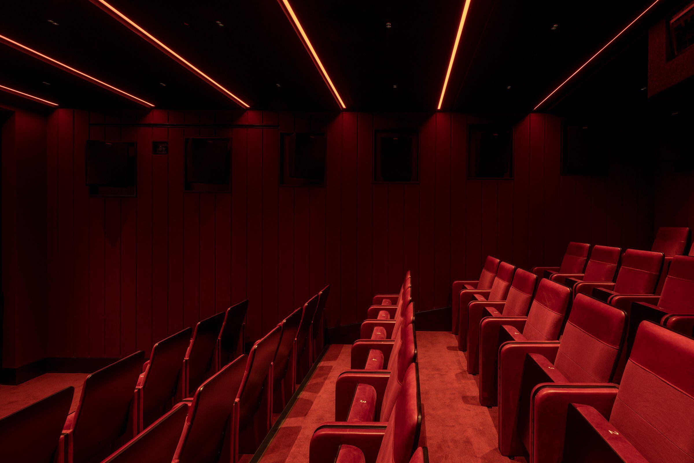 https://archello.com/story/114441/attachments/photos-videos/10 photo_credit James Newton