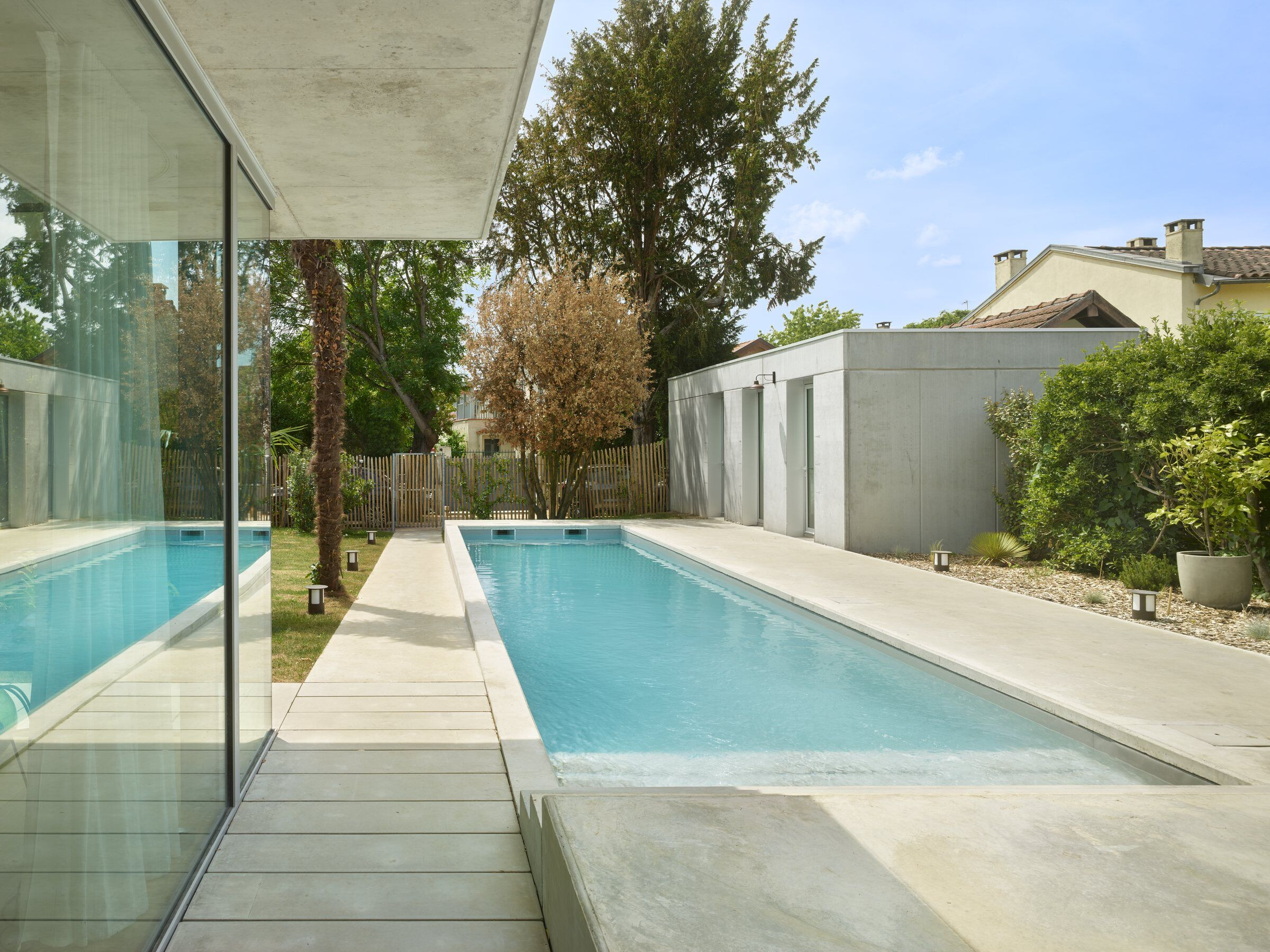 https://archello.com/story/114448/attachments/photos-videos/4 photo_credit Roland Halbe