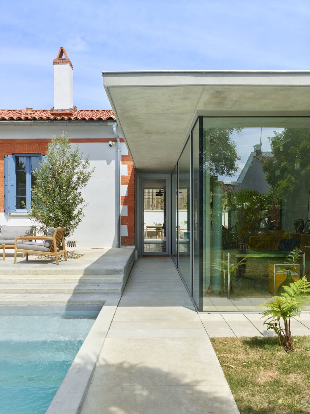 https://archello.com/story/114448/attachments/photos-videos/5 photo_credit Roland Halbe