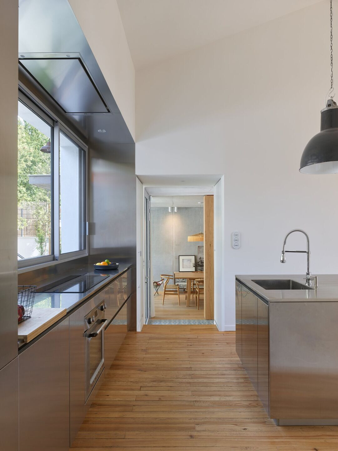 https://archello.com/story/114448/attachments/photos-videos/14 photo_credit Roland Halbe