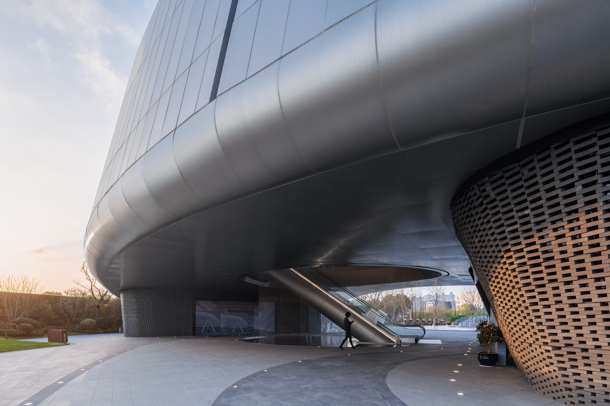 https://archello.com/story/103407/attachments/photos-videos/4 photo_credit CreatAR Images