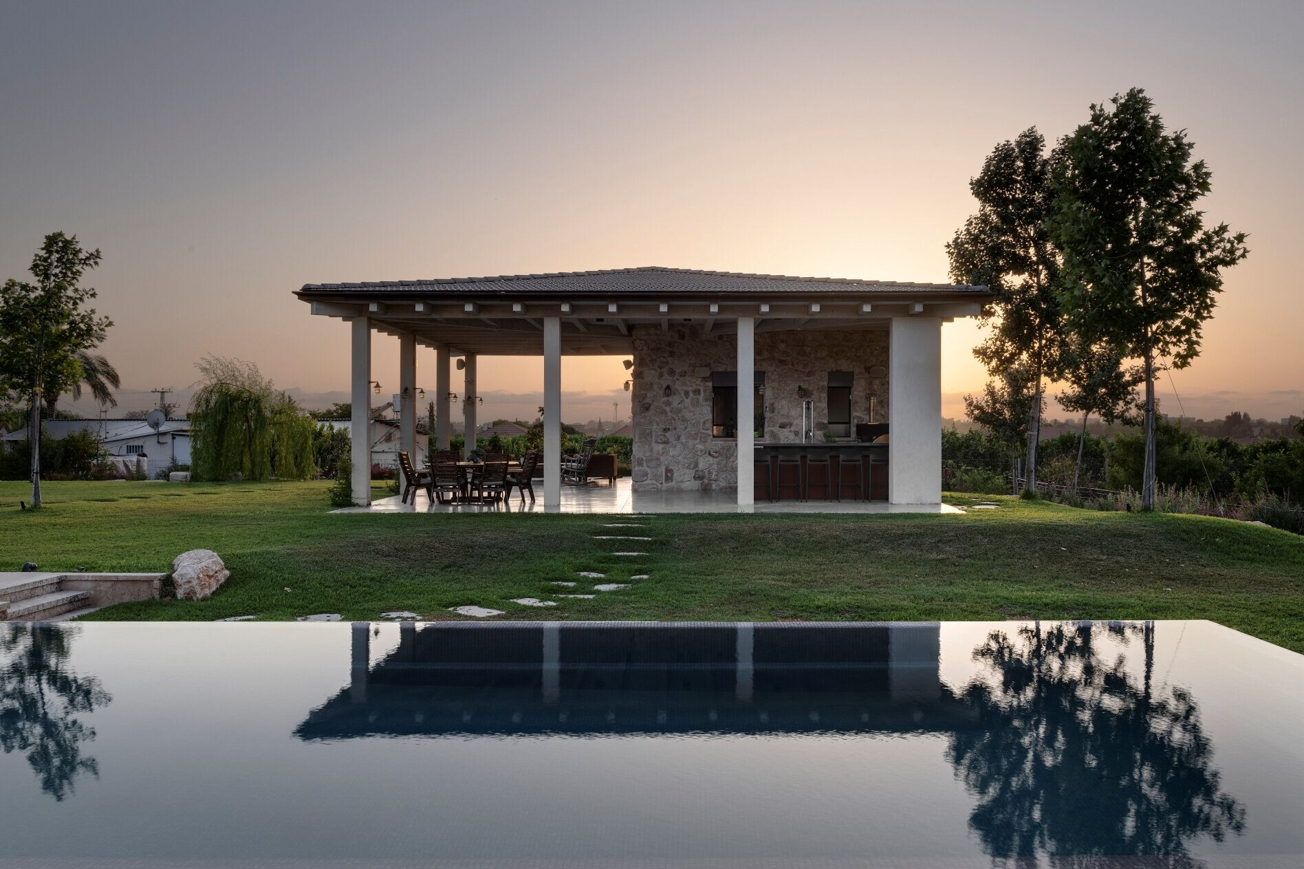 https://archello.com/story/114628/attachments/photos-videos/5 photo_credit Oded Smadar