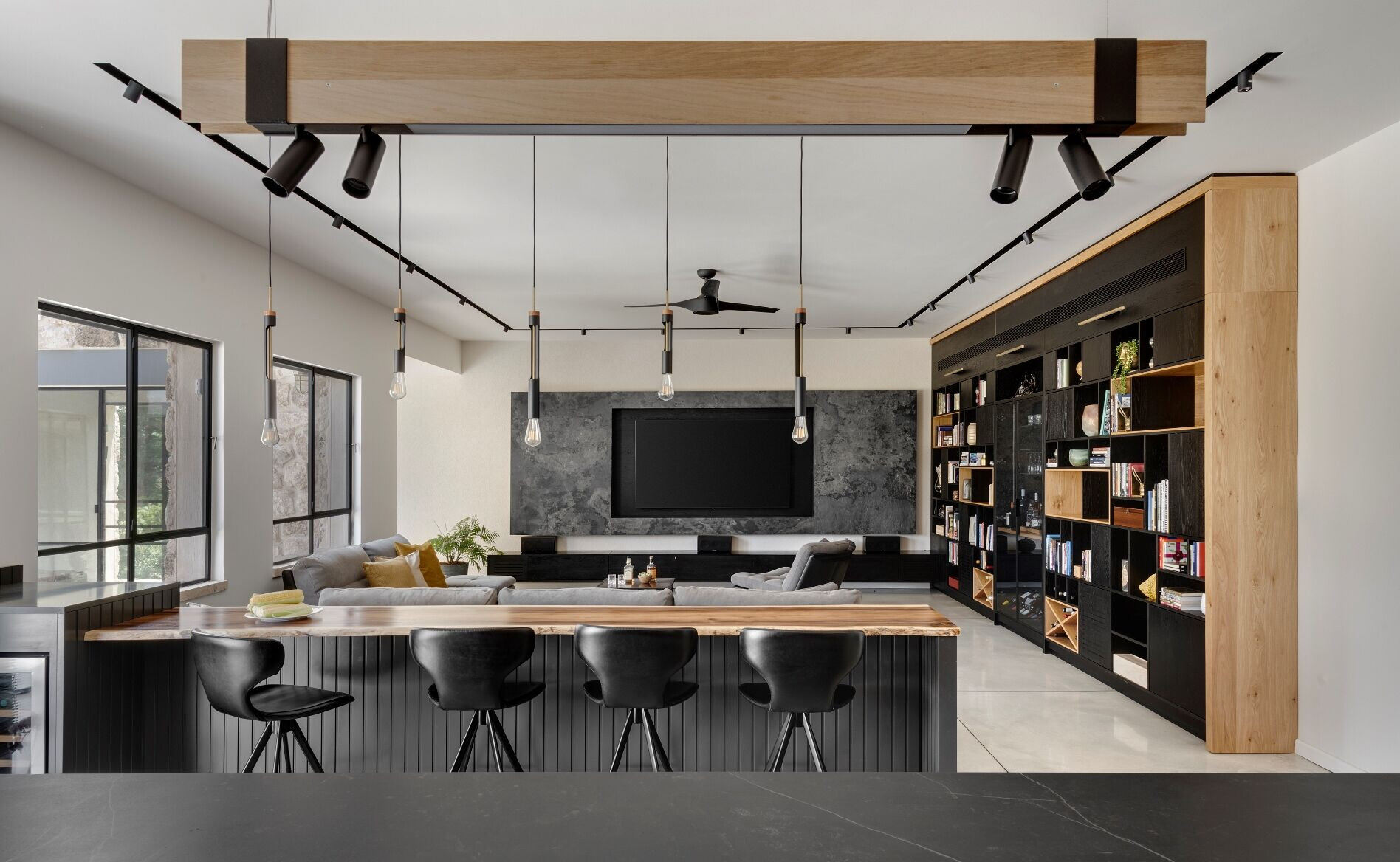 https://archello.com/story/114628/attachments/photos-videos/12 photo_credit Oded Smadar