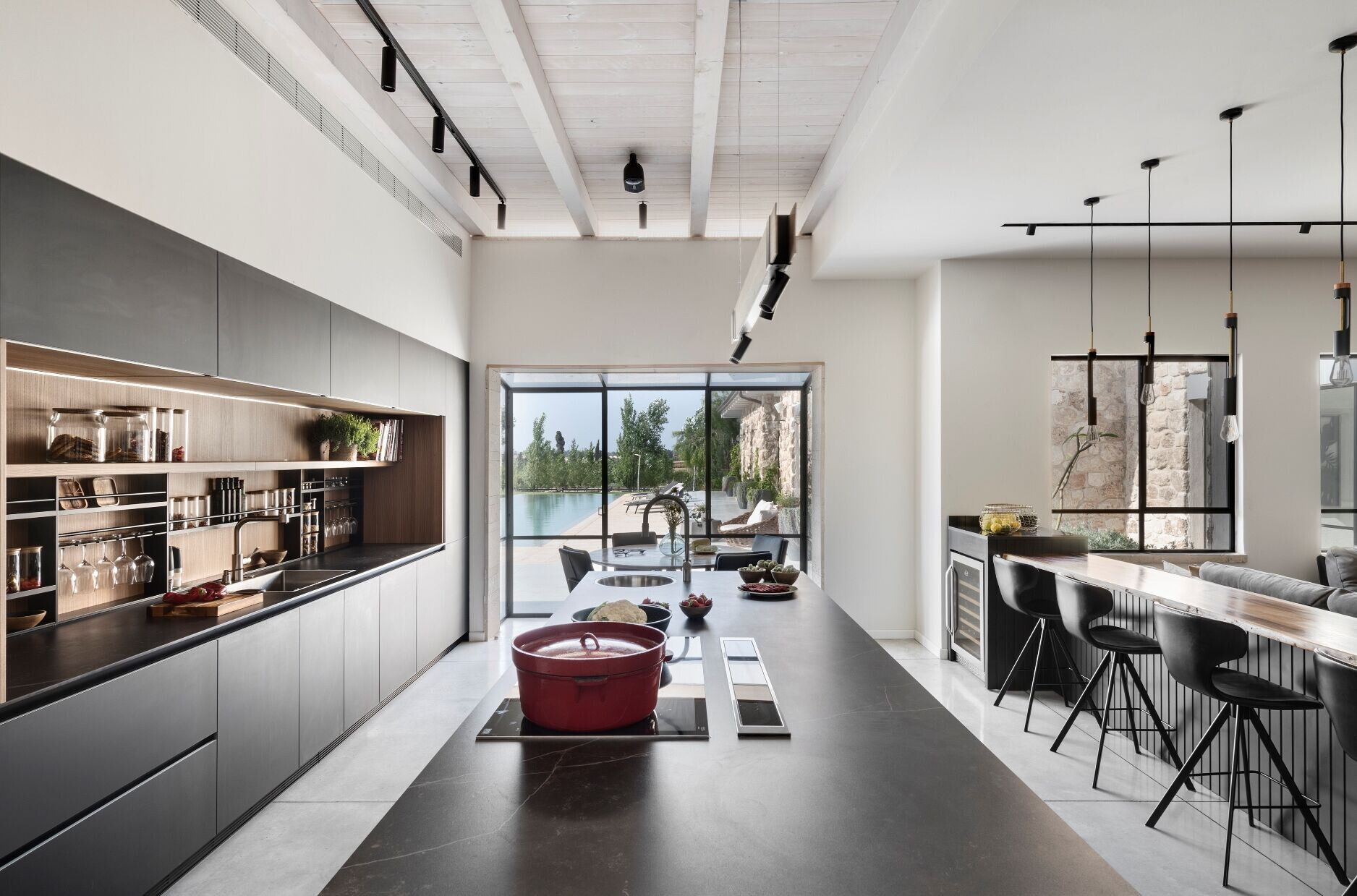 https://archello.com/story/114628/attachments/photos-videos/17 photo_credit Oded Smadar